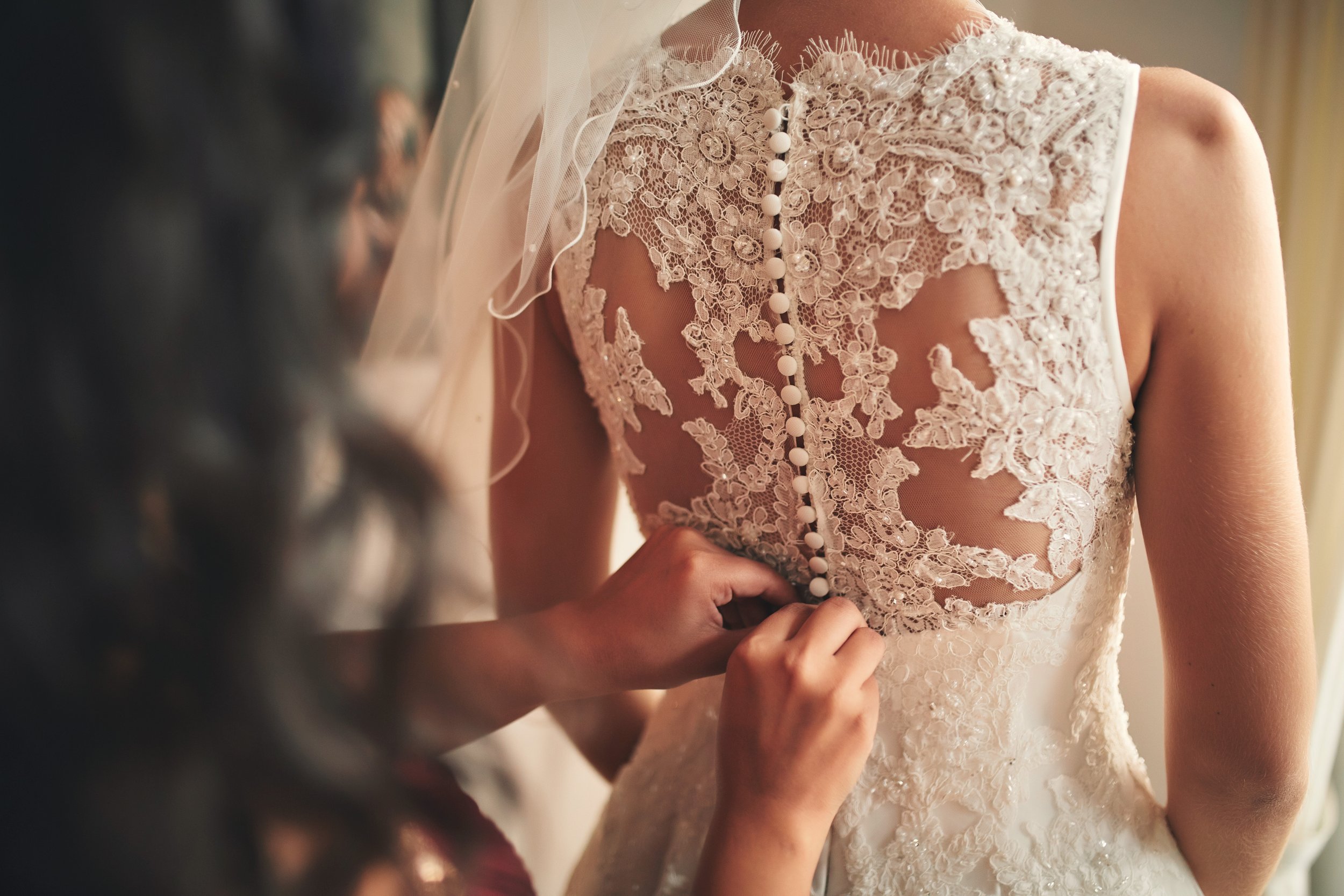 Wedding Dress Shopping Timeline: When to Start and What to Expect