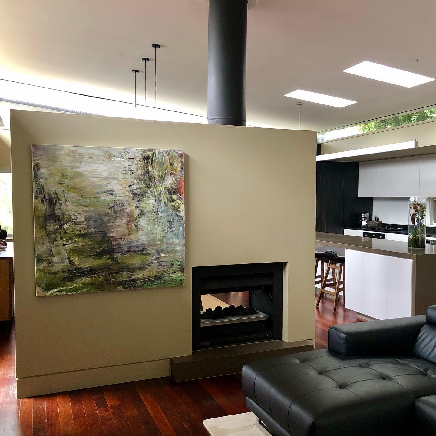It&rsquo;s wonderful when someone reminds you that your artwork still speaks to them and sends you a pic! &hellip;a joy for both collector and artist and brings more meaning into the process.  #paintinginsitu #artcollectors #visuallanguage #expressio