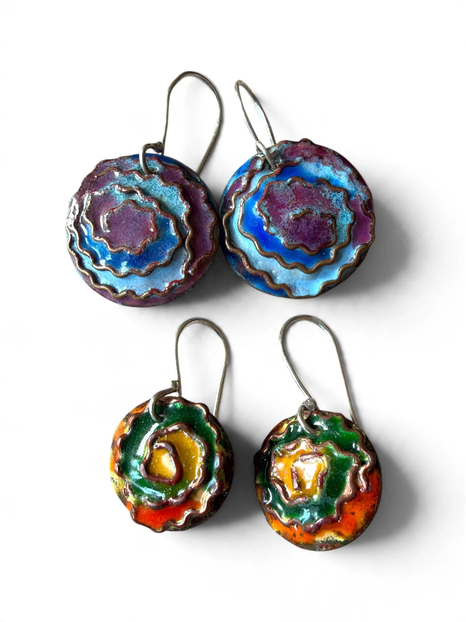Enamel Crinkled Spiral Round Earrings