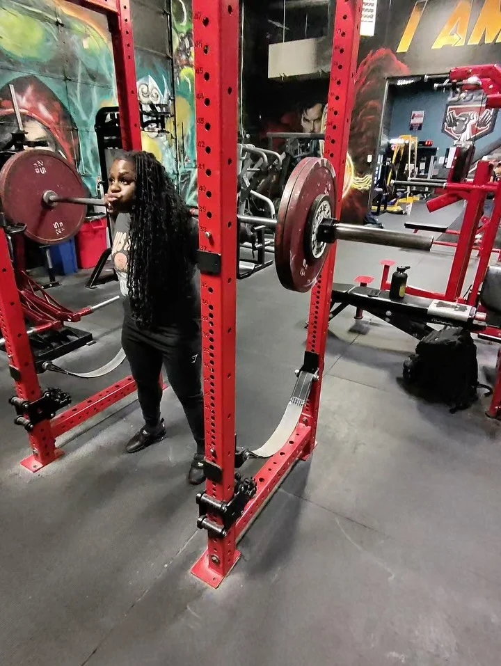 After taking 2nd, CJ is back at it 🔥

130kg (286lbs) x 5

2nd video is a POV using the META Glasses 👓 

#dcf #powerlifting