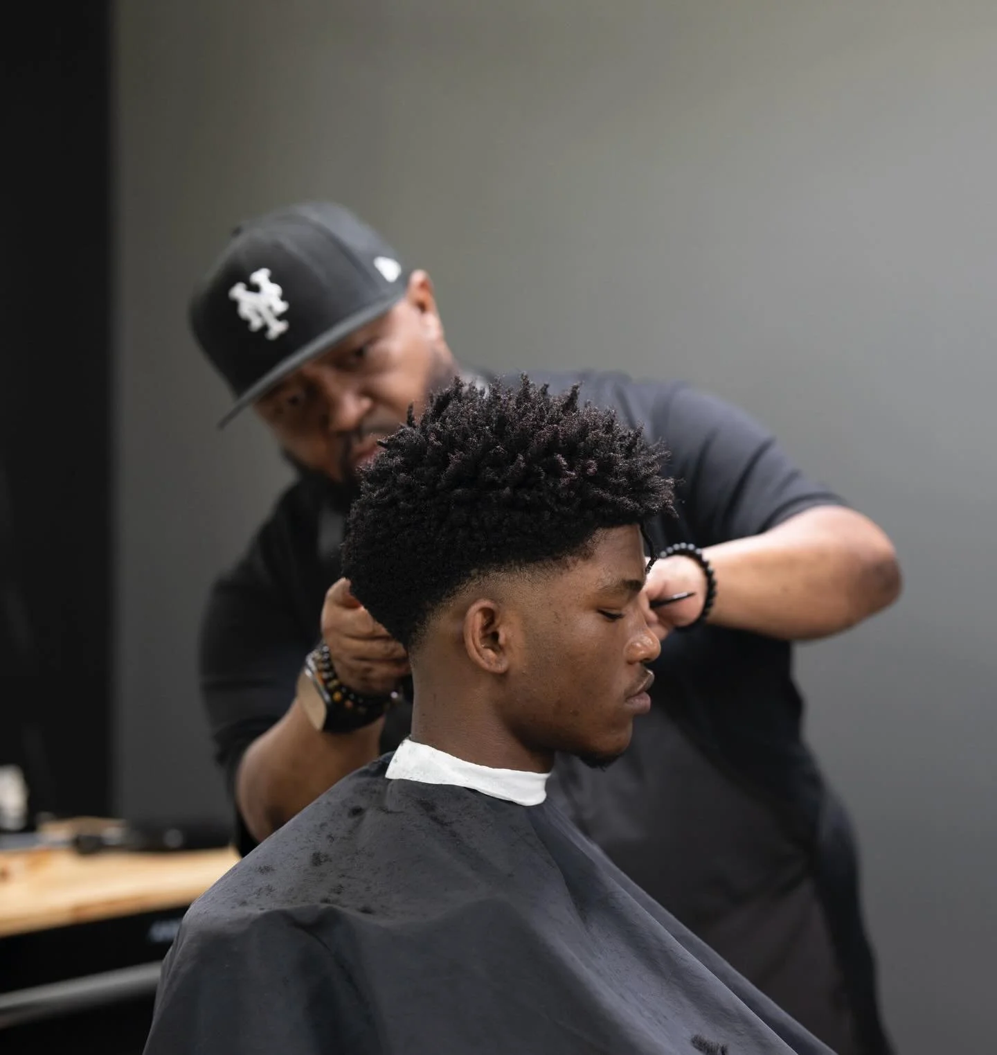 Join the StaySharp Team. 

We&rsquo;re seeking skilled barbers who value precision, consistency, and exceptional client care. Join a growth-focused studio built on craftsmanship, professionalism, and long-term development. 

Apply today &mdash; appli