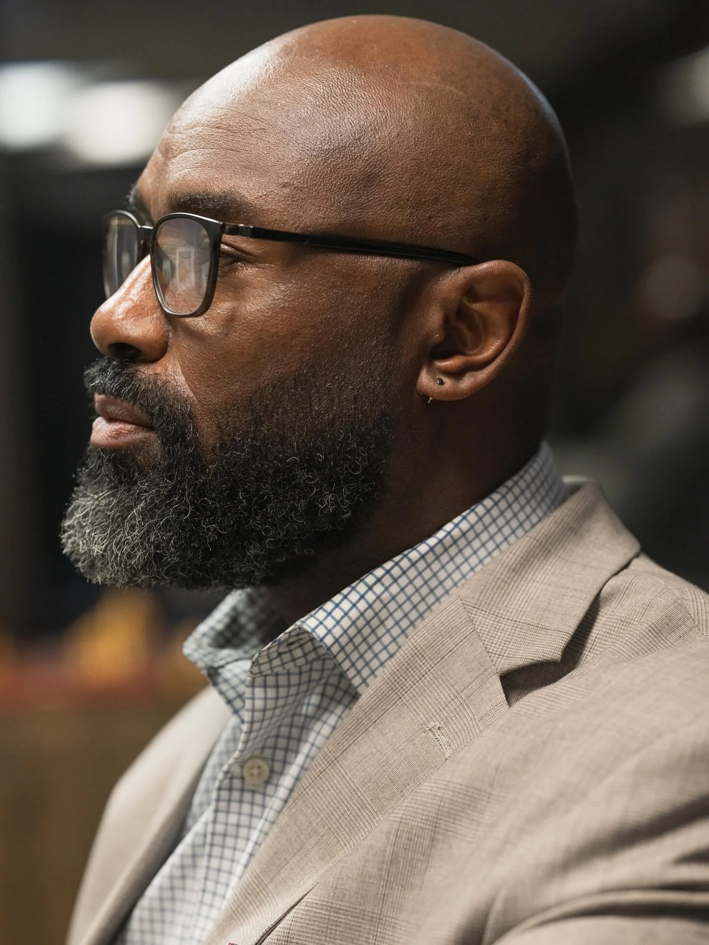 Craftsmanship you can see in every chair.

From clean fades to precise shaping, each haircut reflects the attention to detail our barbers bring to every appointment.

StaySharp Barber Studio provides professional grooming in a relaxed neighborhood en