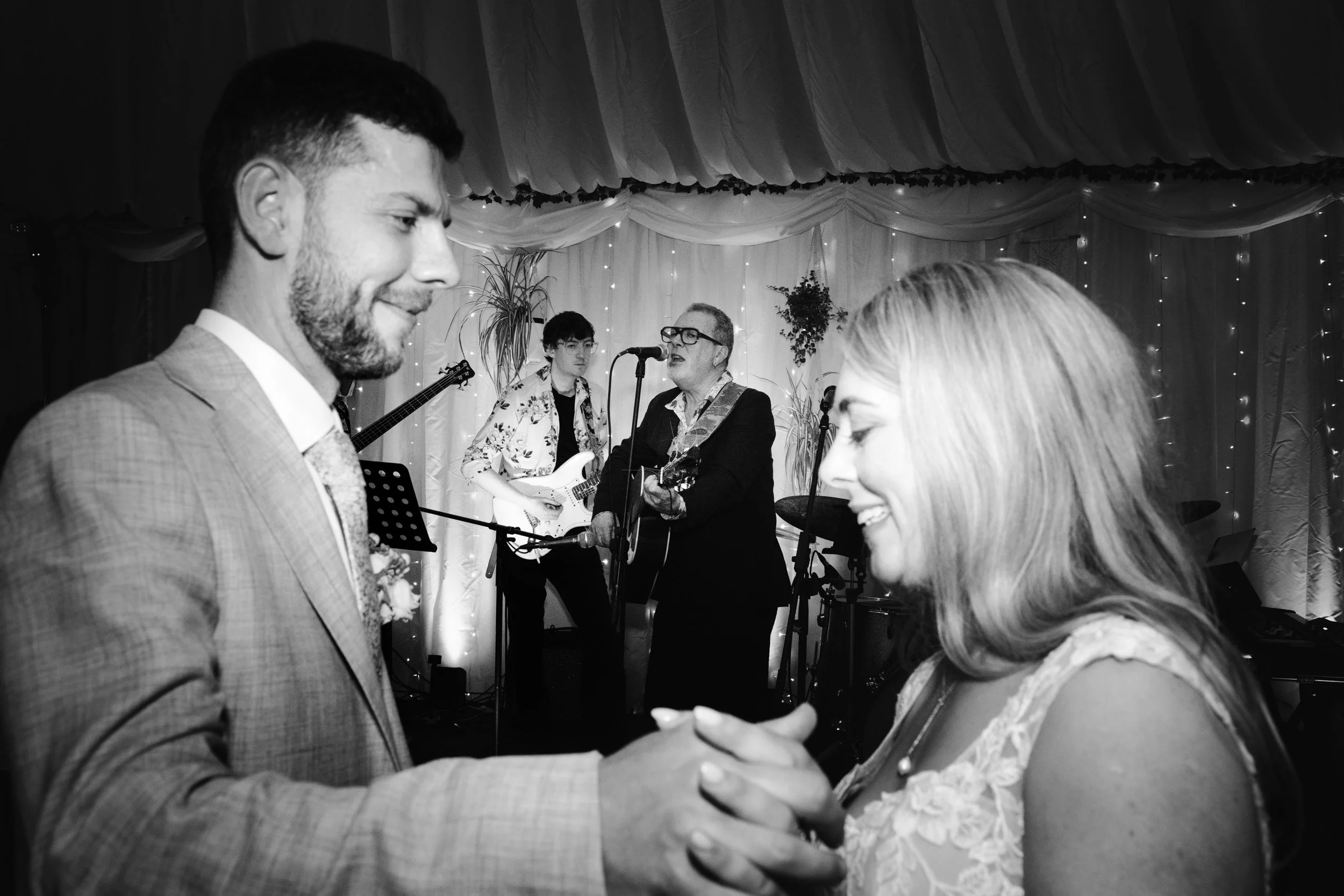 Claire Byrne Photography-weddings- l&S-31.jpg
