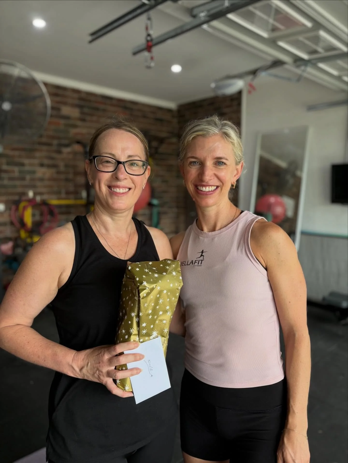 🎉 10 YEARS training @nicbyrnes1 🎉
What an incredible milestone!
Ten years of commitment to health and fitness, countless sessions, laughs, chats &mdash; and a friendship built along the way.
So grateful to have you as part of the Bella Fit communit