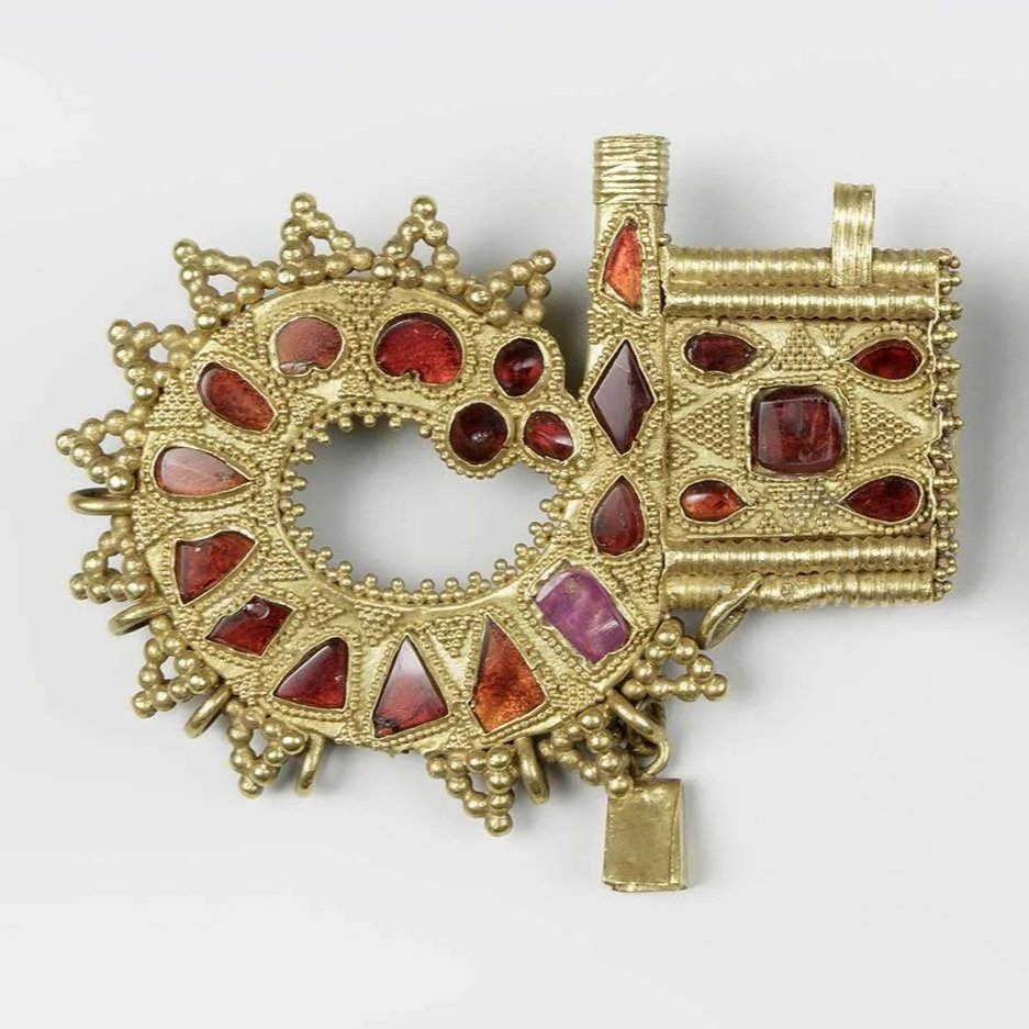 The Crown of Kerch Treasures from the Dawn of European History
