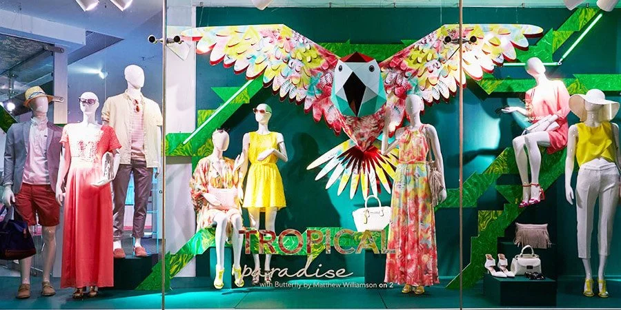 floral-window-display-for-fashion-brand_orig.jpg