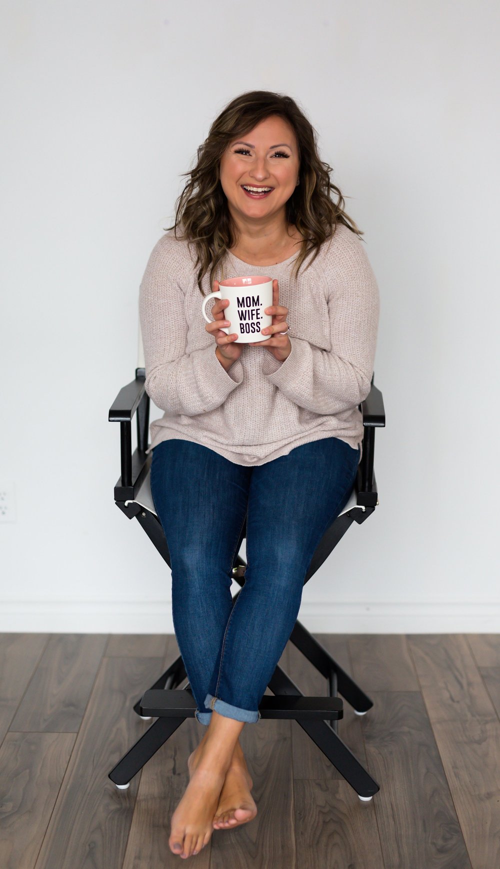 5 Ways to Incorporate Props in Your Next Session — MEE Photography