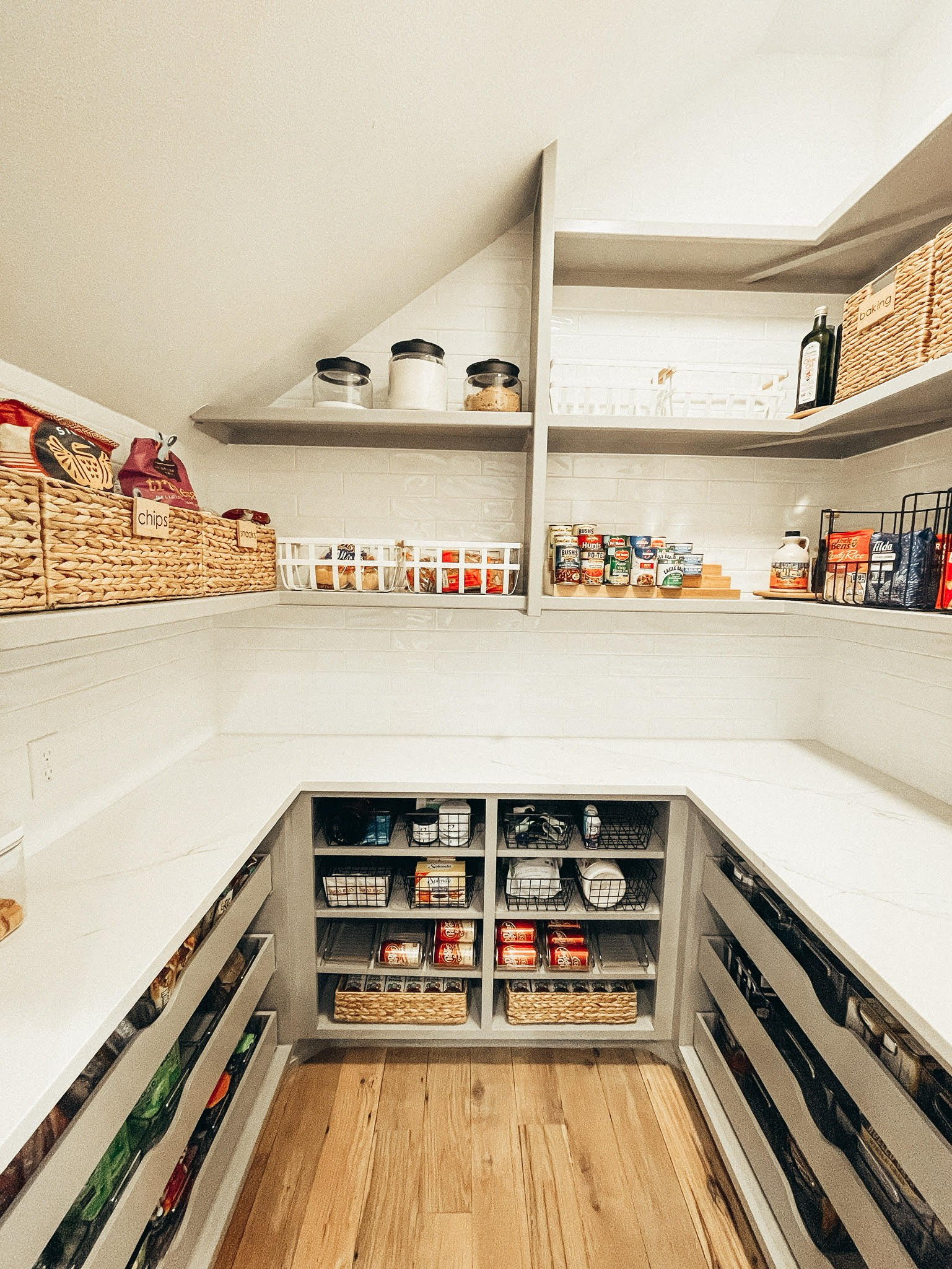 pantry 2.jpg