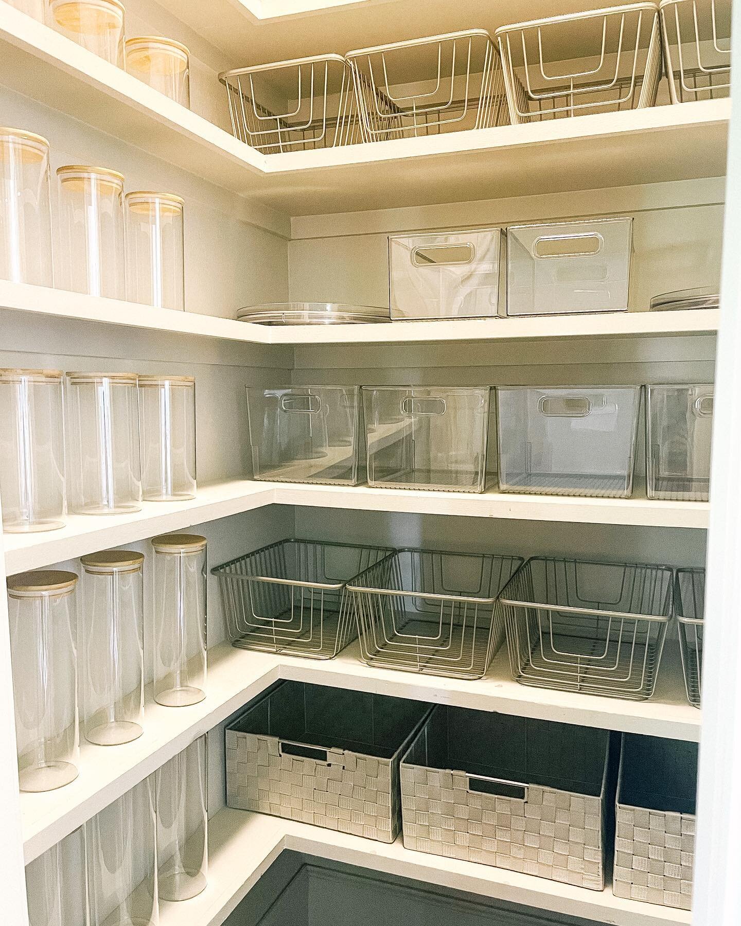 Did you know we pick organizing products that match the interior of your home? 🏡

Not only do we make sure the product is great quality and fits your space, but we want it to look beautiful, too! ✨

#tulsaorganizer #tulsaorganizing #tulsaorganizers 