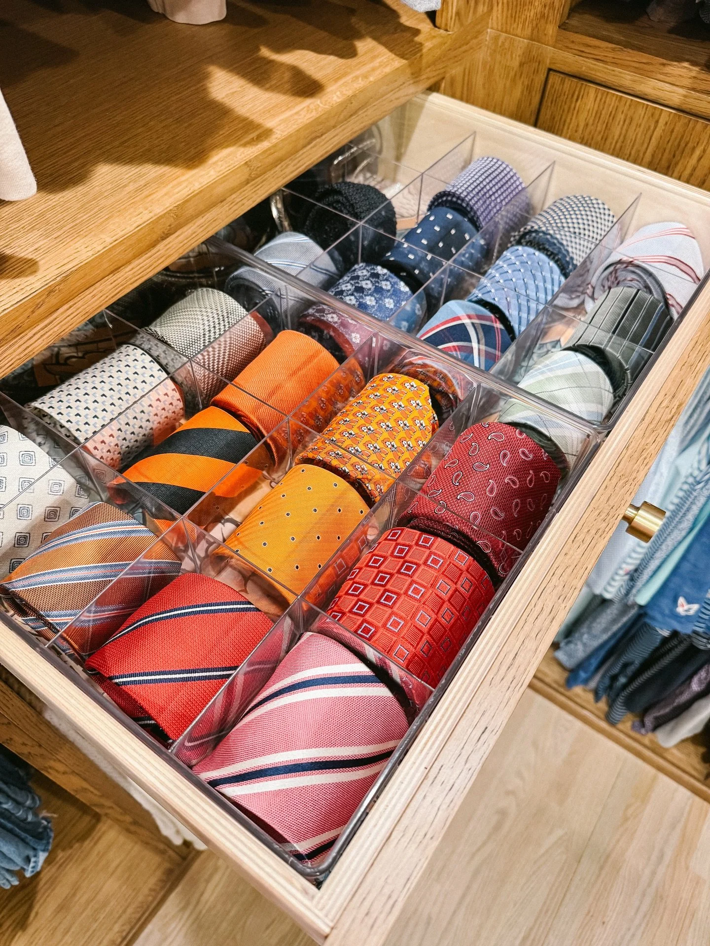 Tie-dy Tuesday 😉

#tulsaorganizer #tulsaorganizers #tulsaorganizing #getorganized #closetorganization #closetgoals