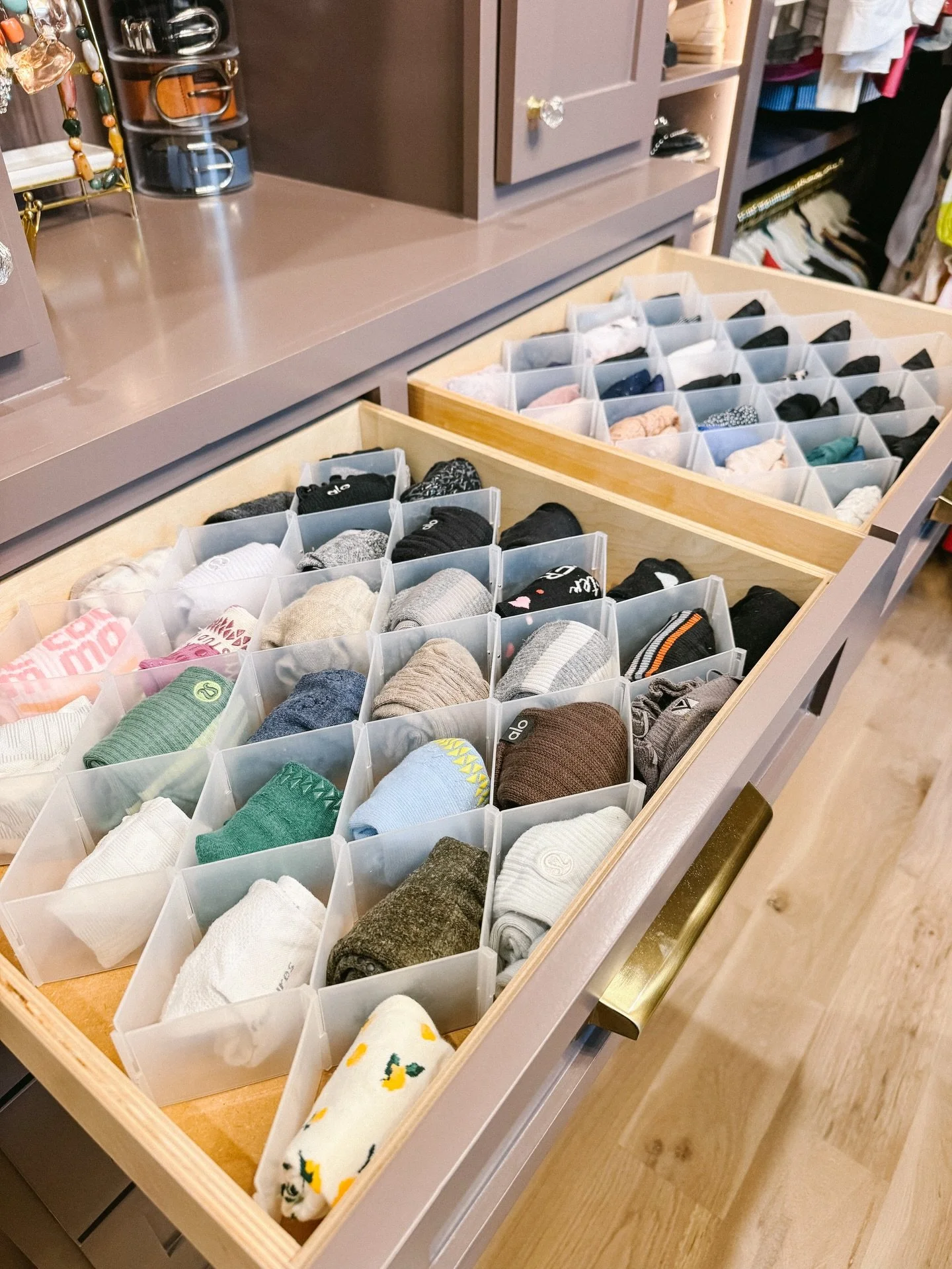 Starting your day with order just hits different ✨

#tulsaorganizer #tulsaorganizers #tulsaprofessionalorganizing #closetorganizer #closetorganization