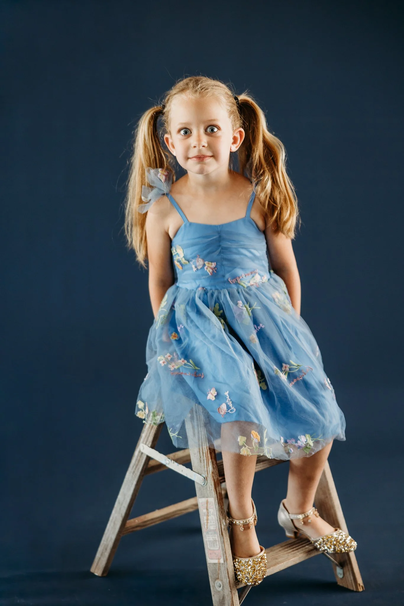 1766-aesthetics-five-milestone-girl-fifth-birthday-5-studio-salem-stayton-portland-2.jpg