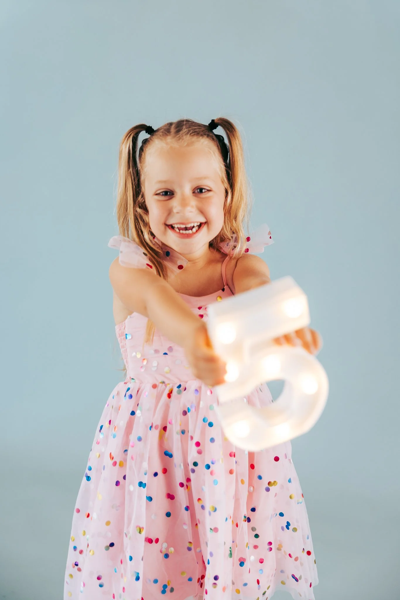 1766-aesthetics-five-milestone-girl-fifth-birthday-5-studio-salem-stayton-portland-15.jpg