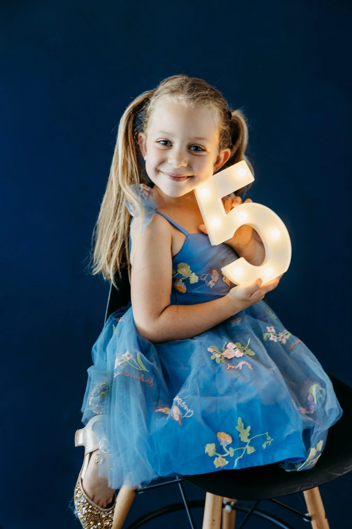 1766-aesthetics-five-milestone-girl-fifth-birthday-5-studio-salem-stayton-portland-4.jpg