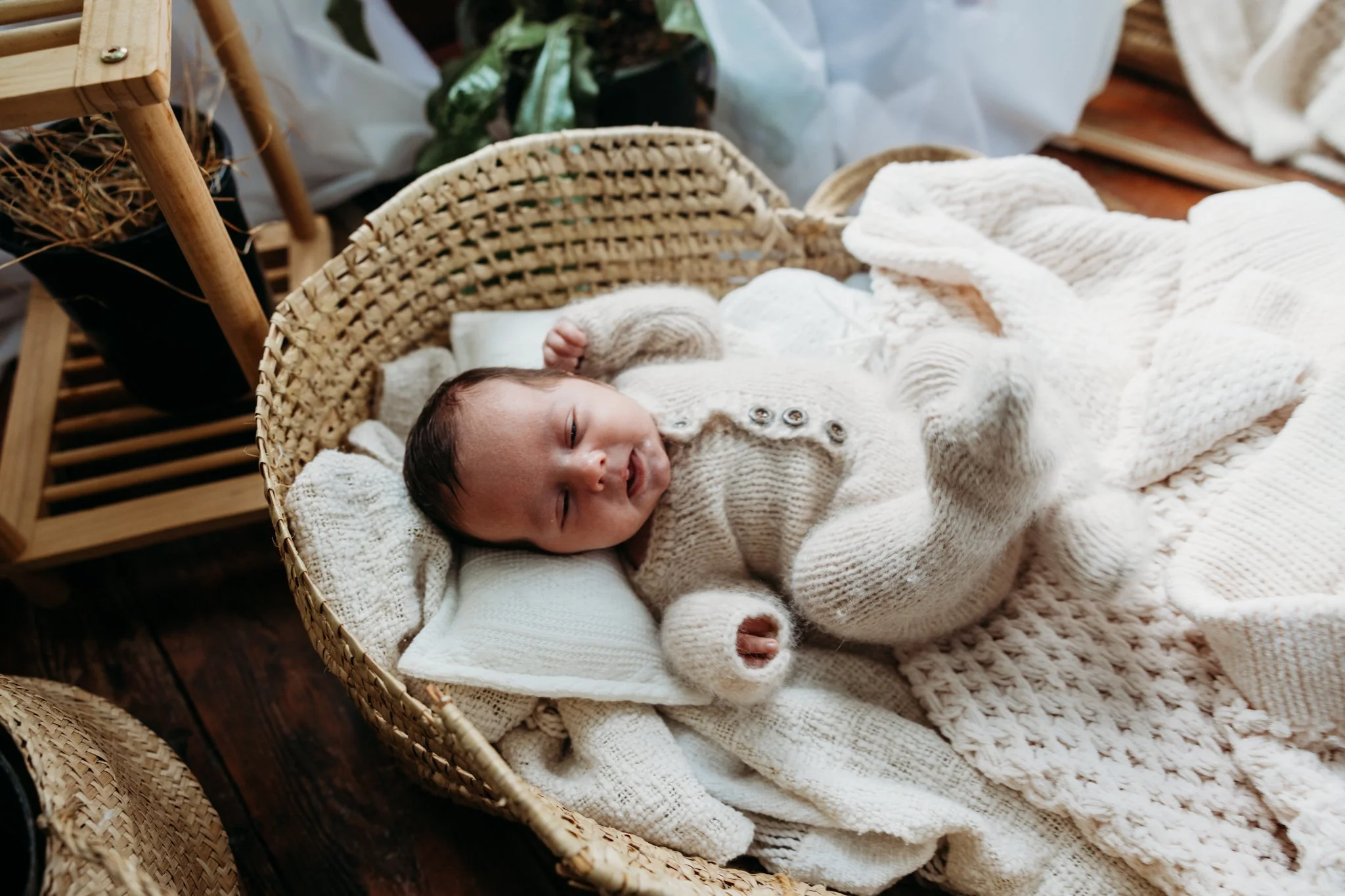 newborn-baby-boy-family-big-sister-studio-stayton-017.jpg