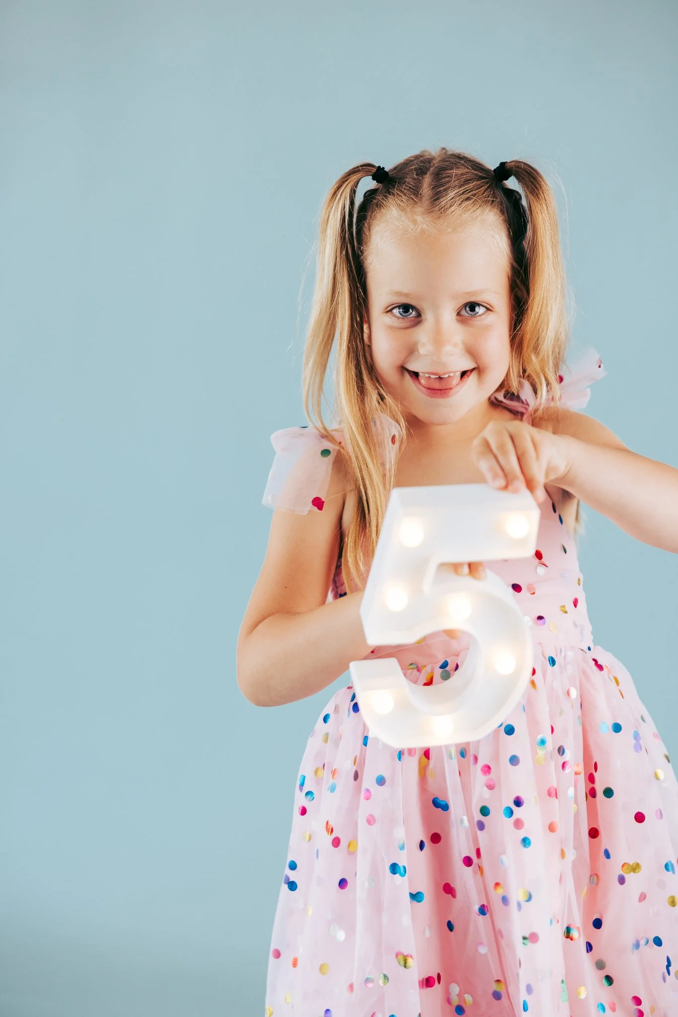 1766-aesthetics-five-milestone-girl-fifth-birthday-5-studio-salem-stayton-portland-23.jpg