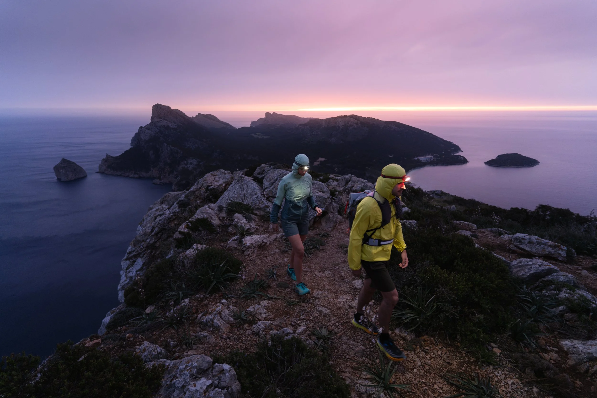 20240407-PhilippKlein-Mallorca-Rab-Momentum-1.jpg