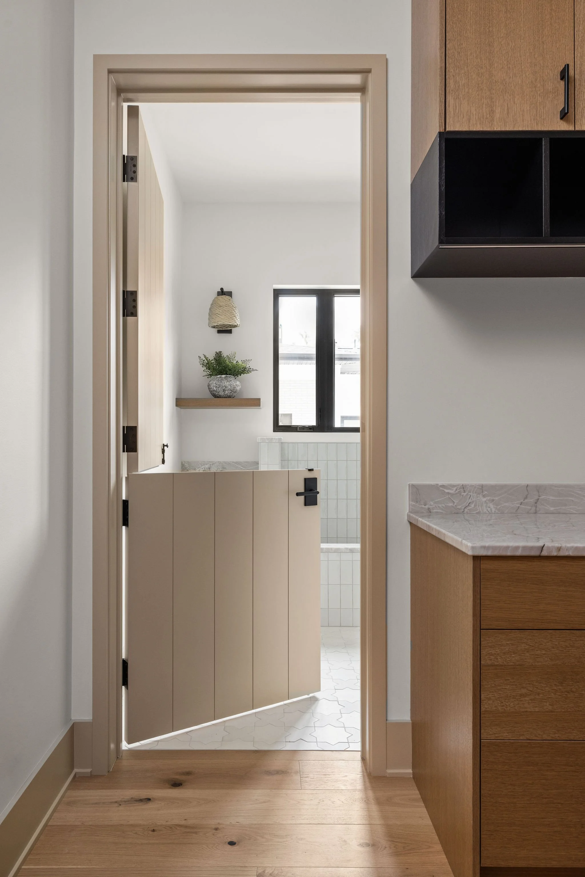 Makai-House_Laid-back-Organic-Modern_Custom-Build_Bodine-White_75.jpg