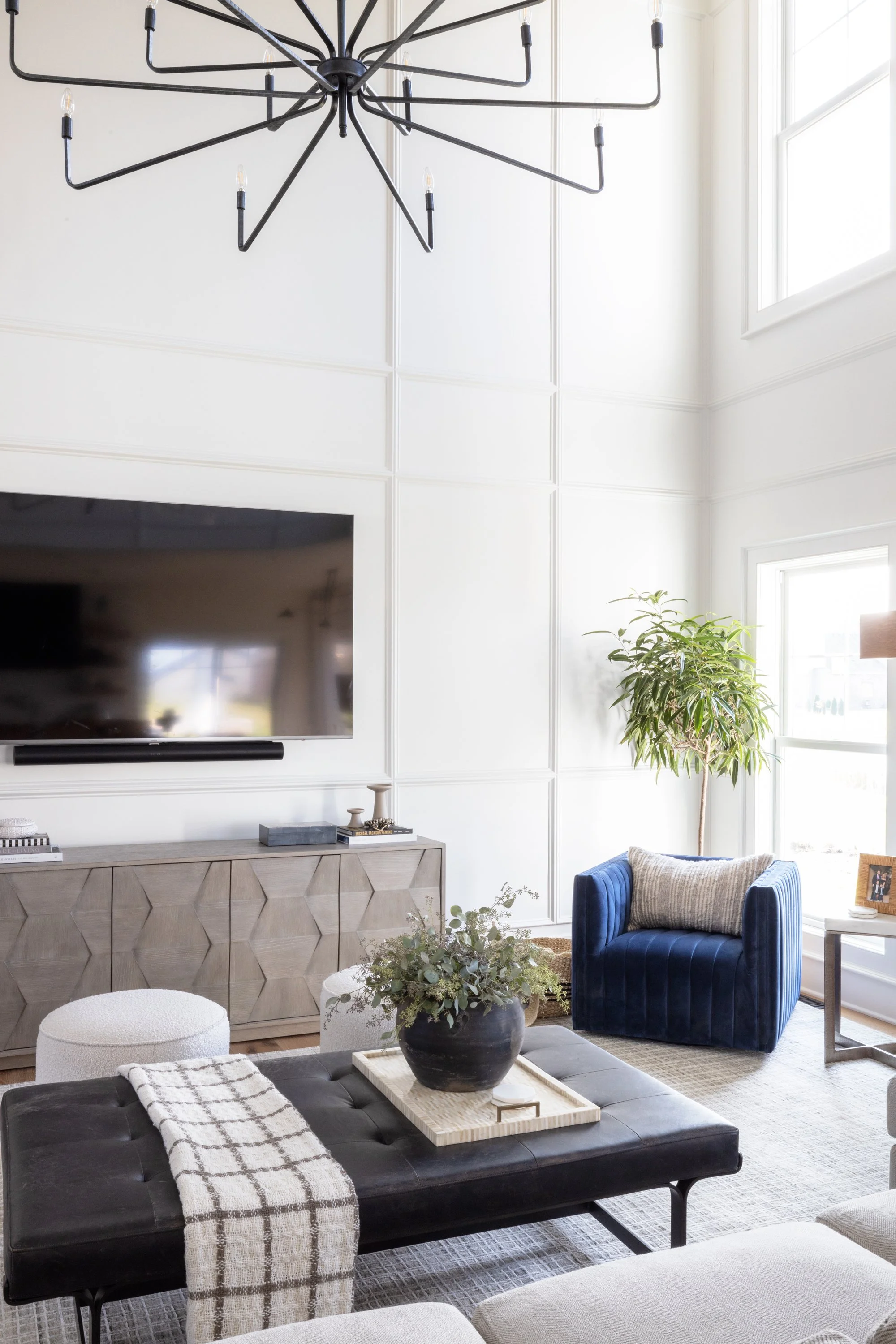 Scout-and-nimble-Bodine-White-the-monroe-house-33.jpg