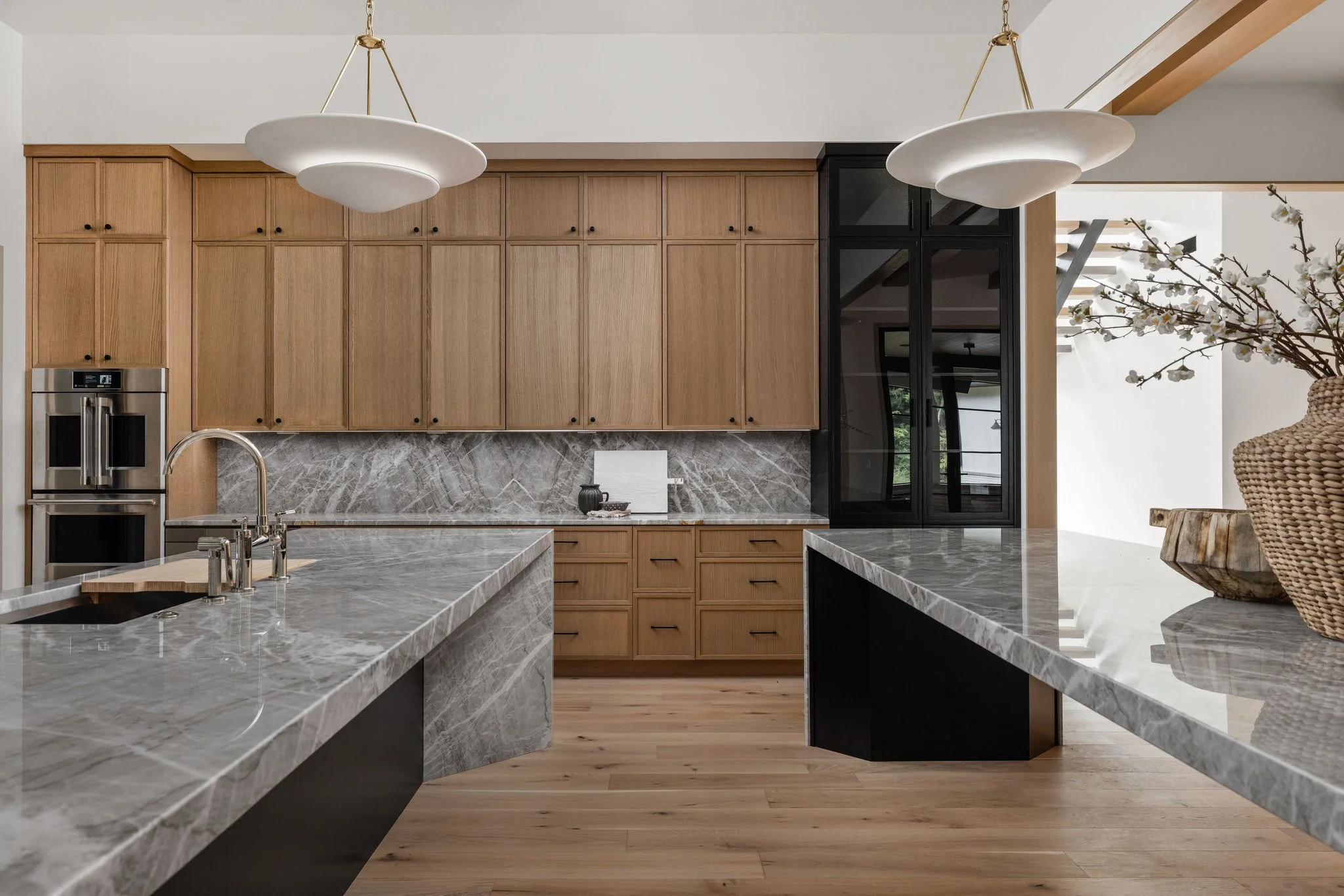Makai-House_Laid-back-Organic-Modern_Custom-Build_Bodine-White_11.jpg