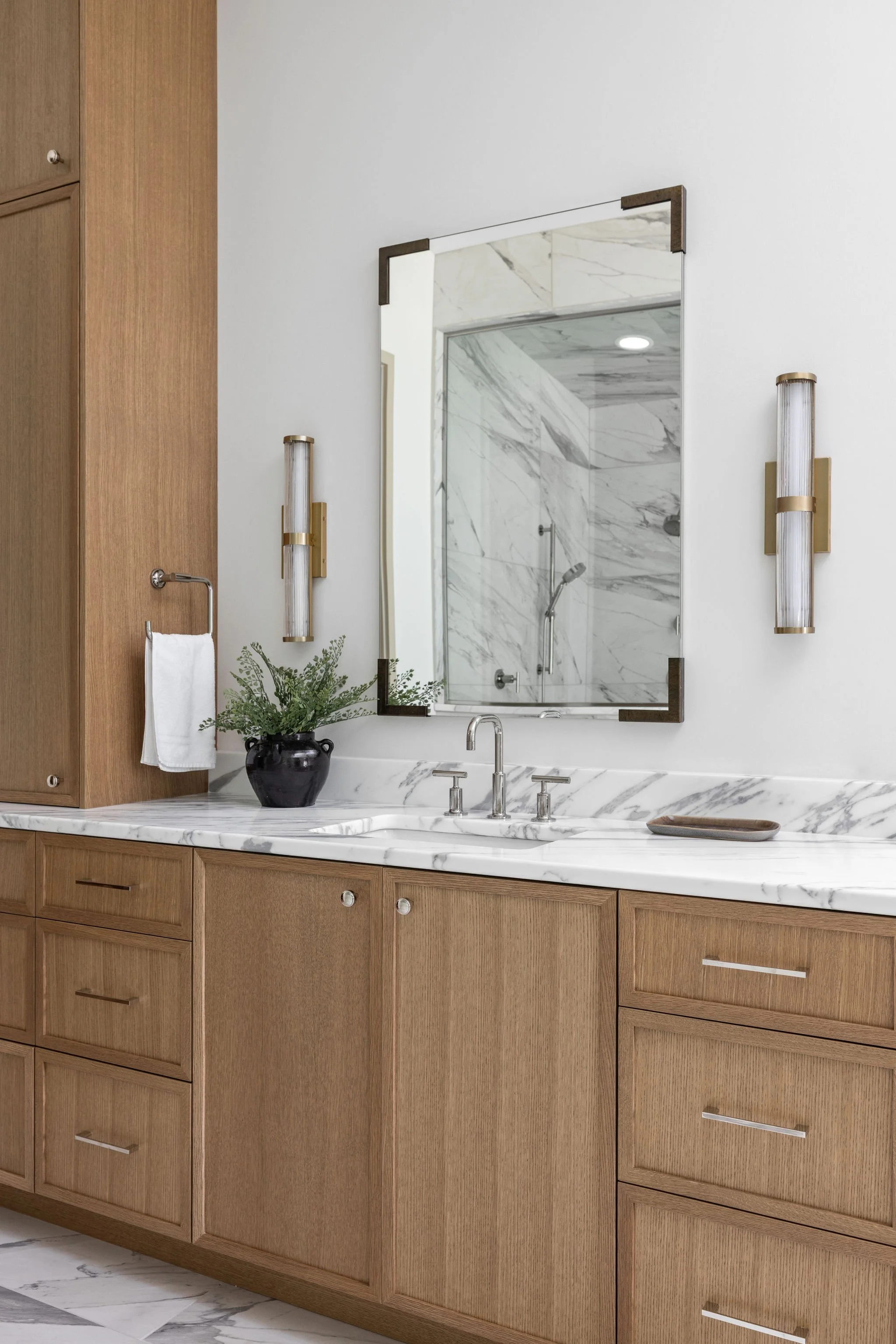 Makai-House_Laid-back-Organic-Modern_Custom-Build_Bodine-White_64.jpg