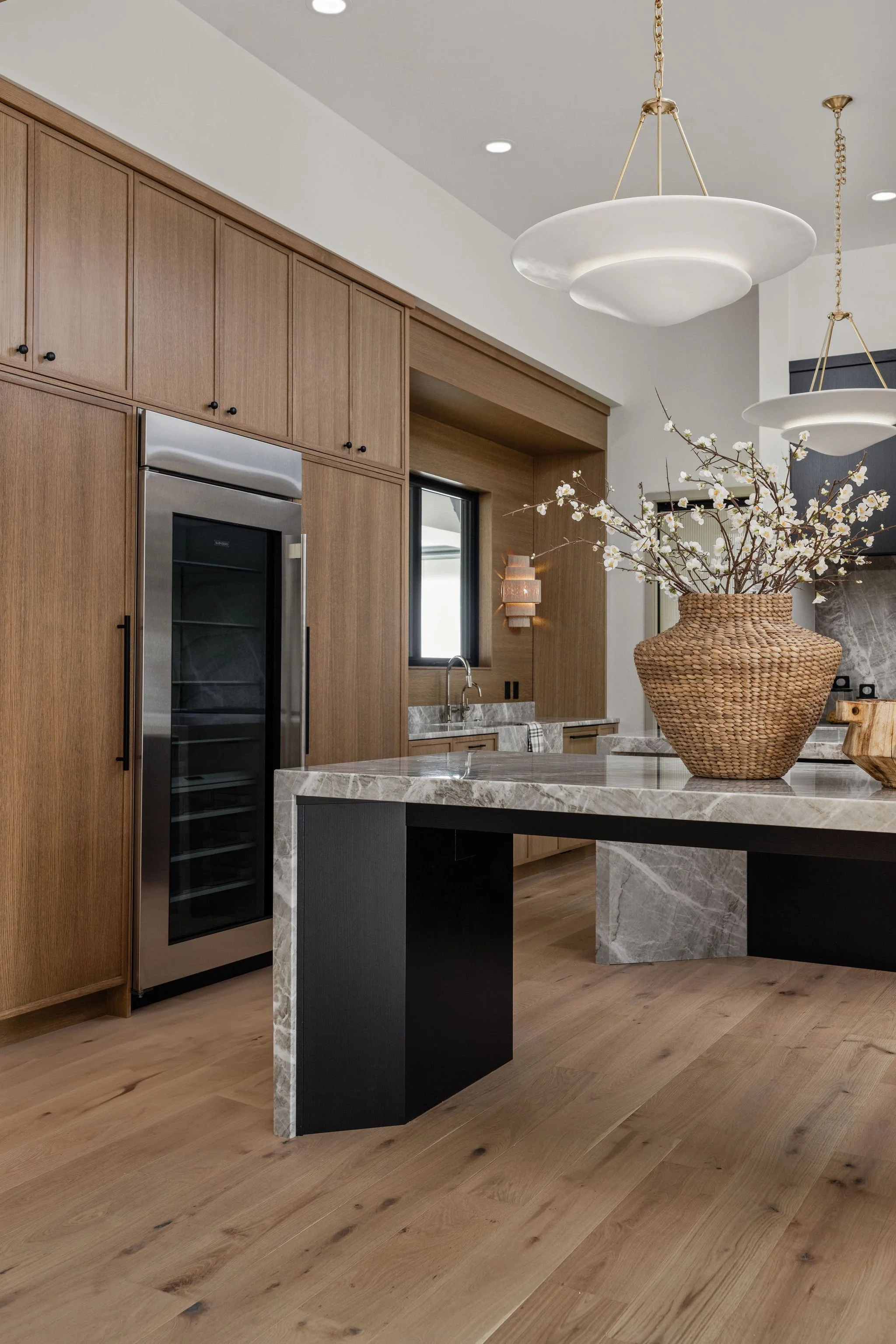 Makai-House_Laid-back-Organic-Modern_Custom-Build_Bodine-White_10.jpg