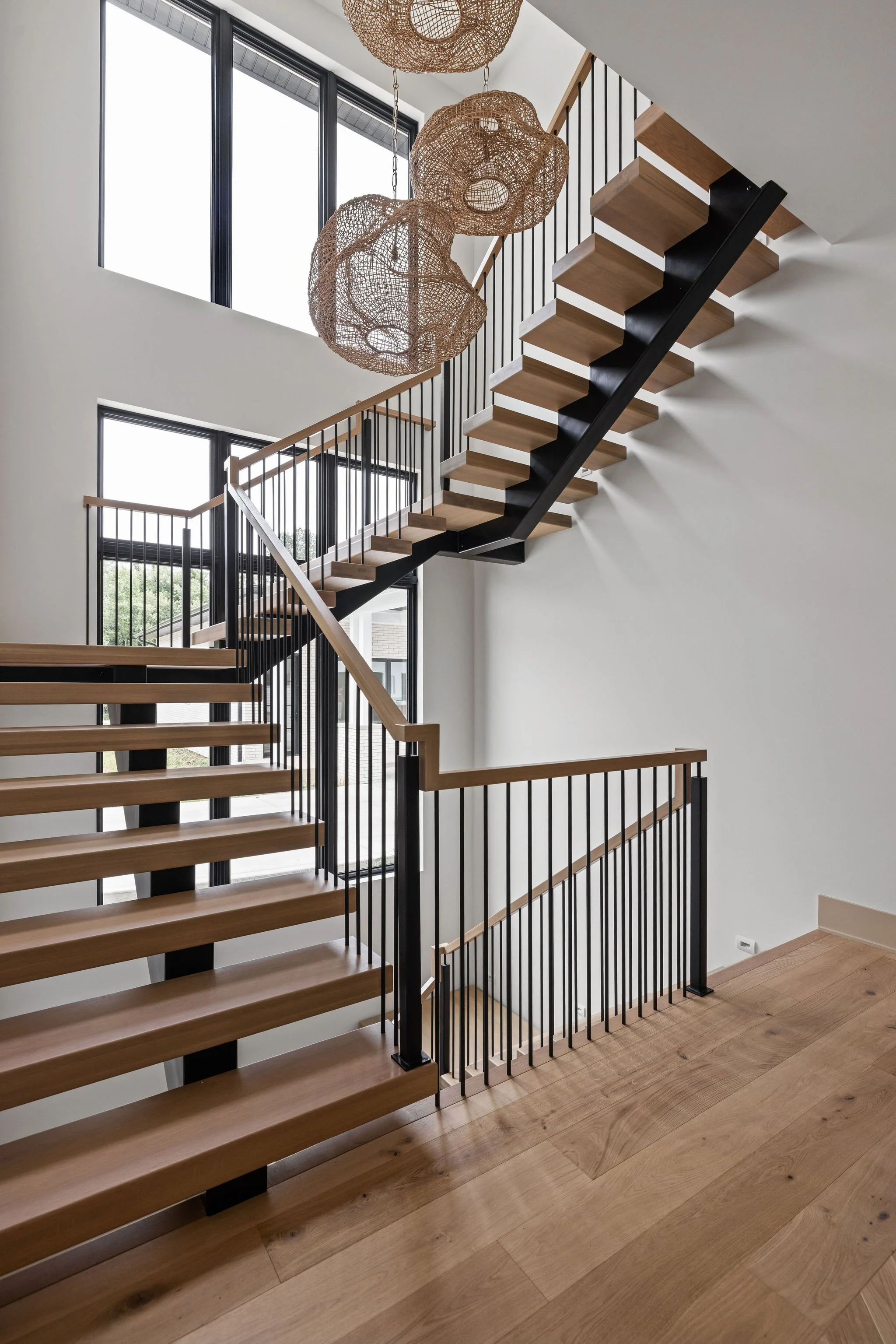 Makai-House_Laid-back-Organic-Modern_Custom-Build_Bodine-White_32.jpg