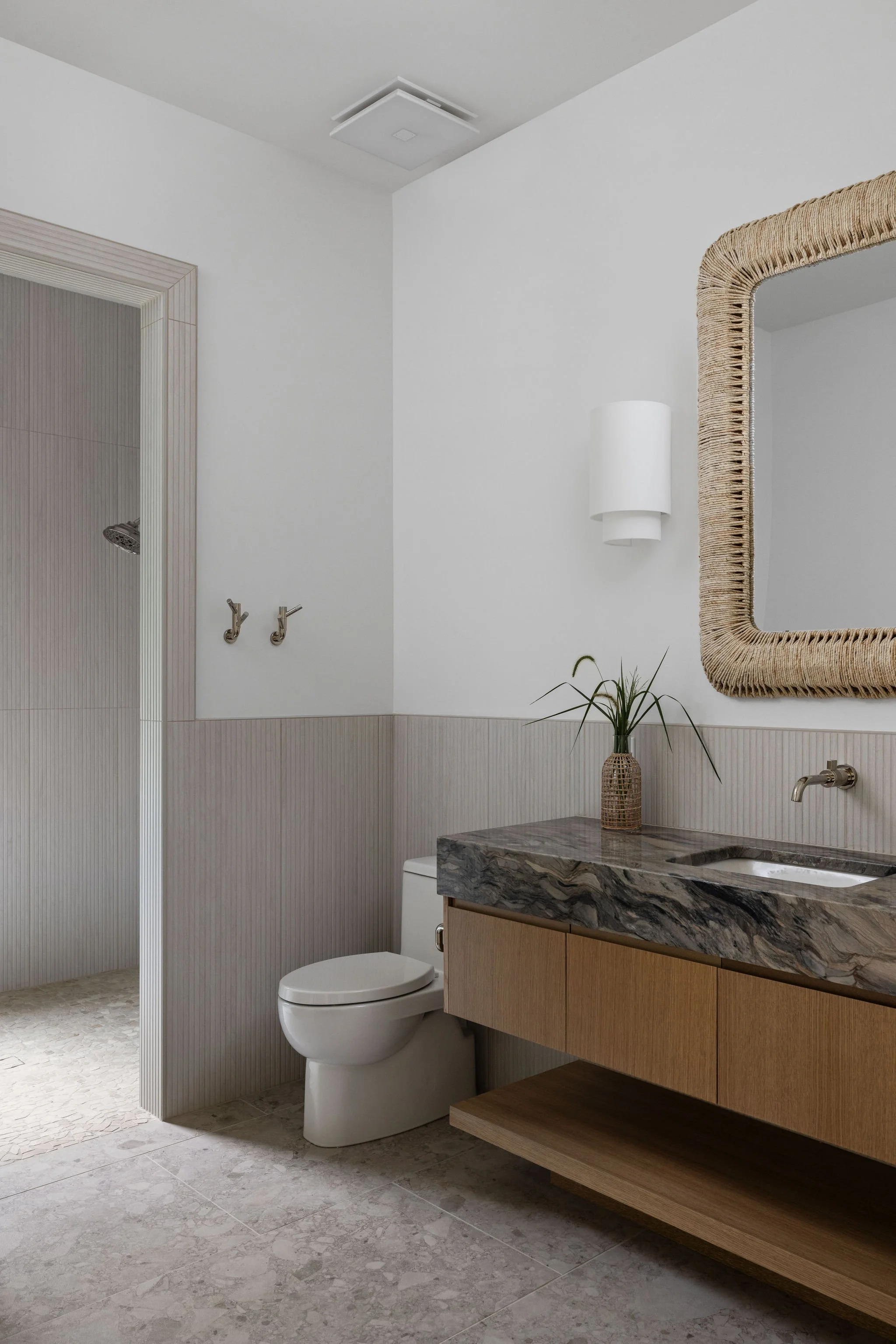 Makai-House_Laid-back-Organic-Modern_Custom-Build_Bodine-White_1.jpg