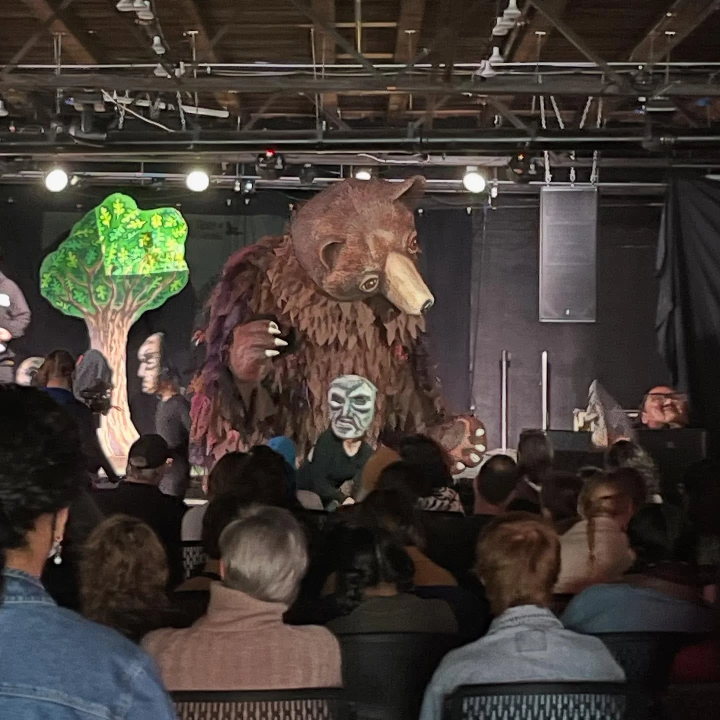 Loved storytelling at #truthsgiving with @paperhandpuppet group yesterday! @7directionsofservice