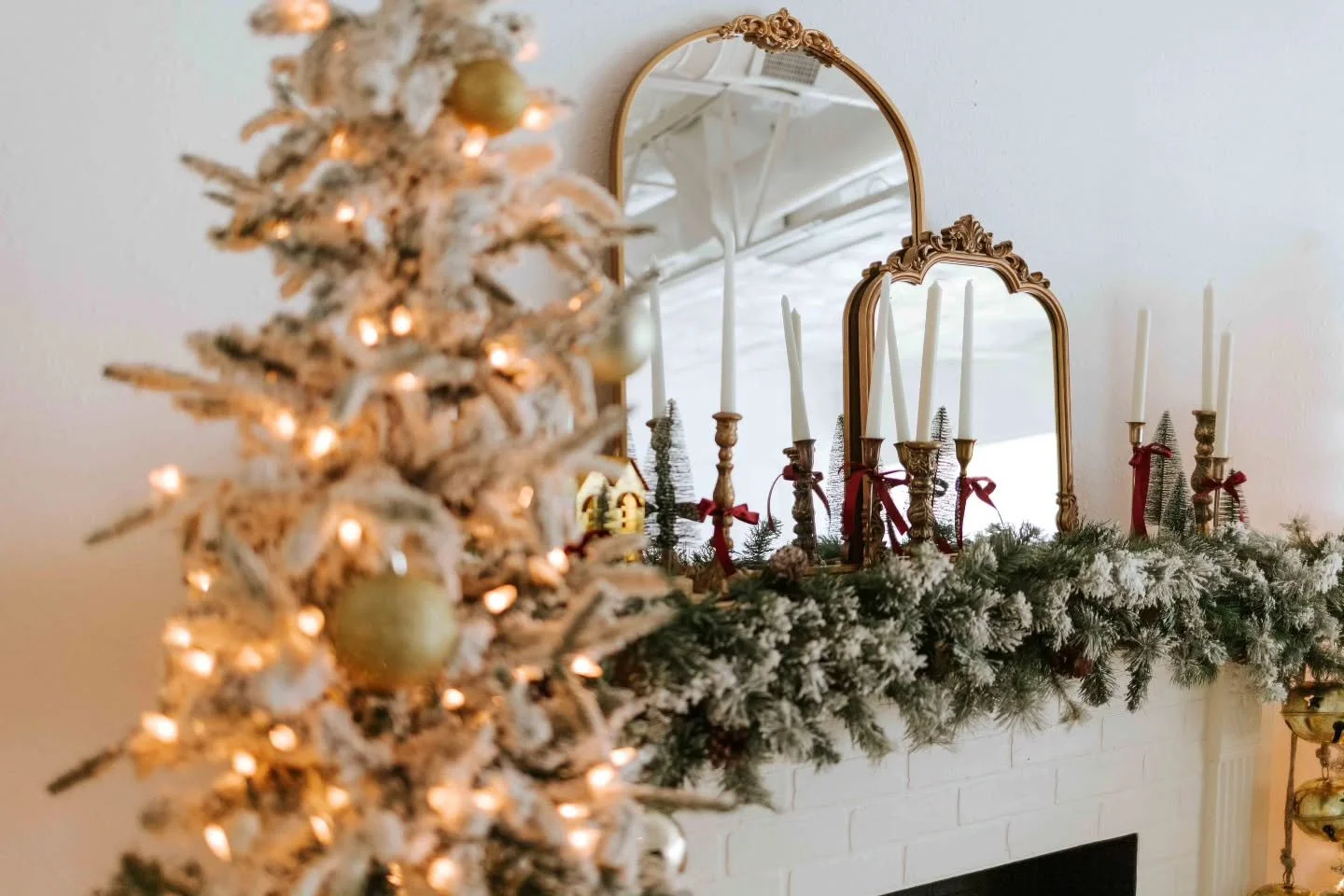 πGarland
1 Christmas set available now until December 28th! πππ
 
We are thrilled @nleeimages agreed to collab with us once again for Christmas!! Please be respectful of her hard work and design. A posted sign will be at the entrance with policy