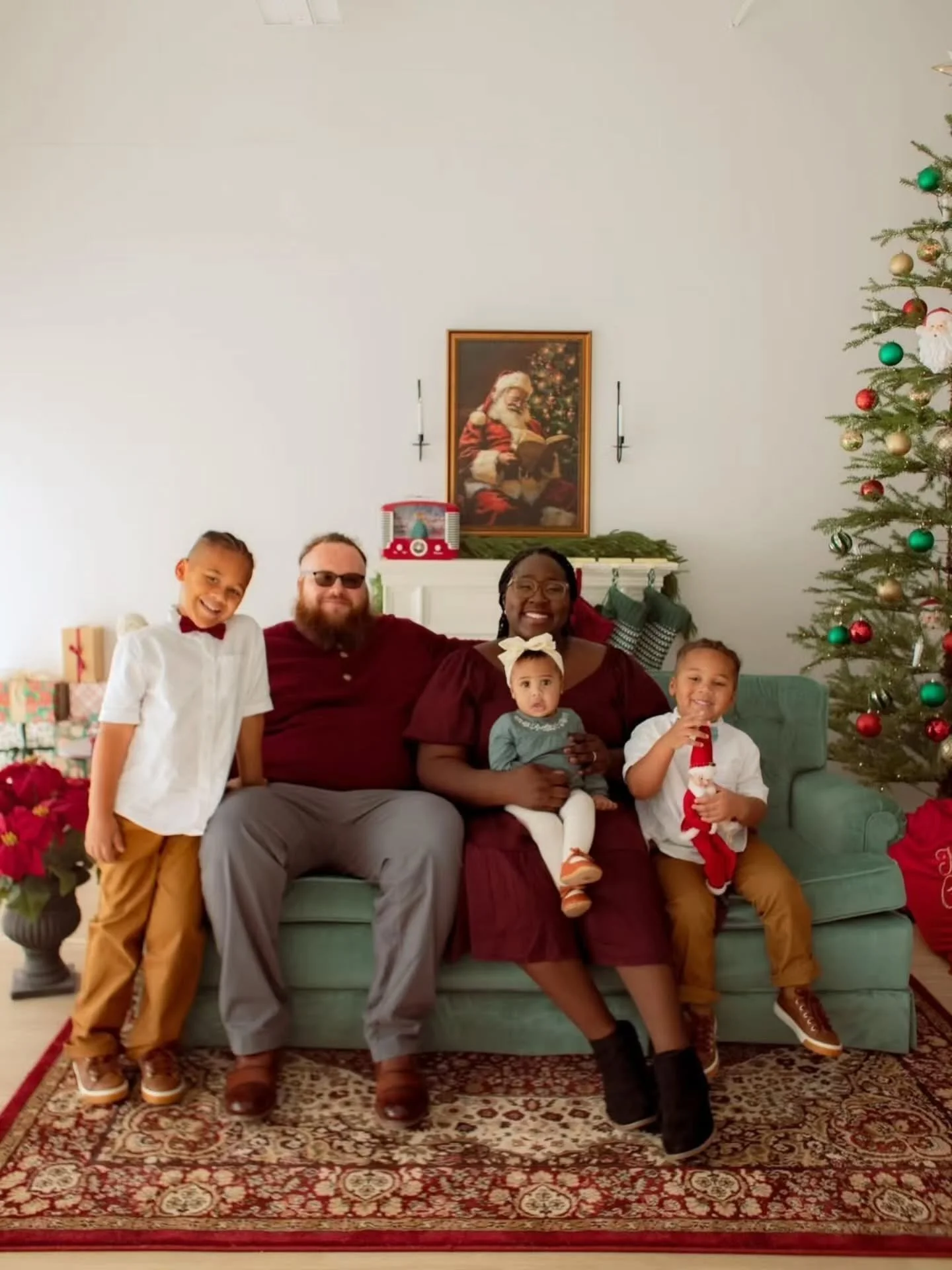 Images by photographer @capturedbyrachh 
📍Far N Dallas

.

@capturedbyrachh love it!!!! 😍👏

.

A few reminders. We close early tomorrow (Christmas Eve) and will be closed Christmas Day. Open on the 26th regular hours. And will be closed Monday 29t