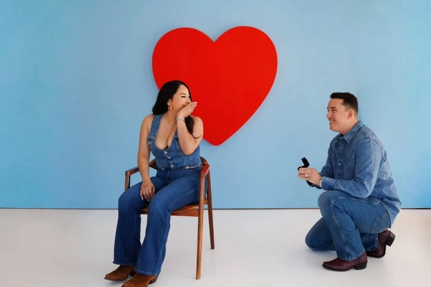 Images captured by @visuals.byvlex 
📍Mesquite

.

Hapoy Valentine's Day ❤️💙 Check out more pics when you visit photographers' @visuals.byvlex page! 😍
Last day to use our Valentine's props and backgrounds is tomorrow, February 15th.

.

#creativesp