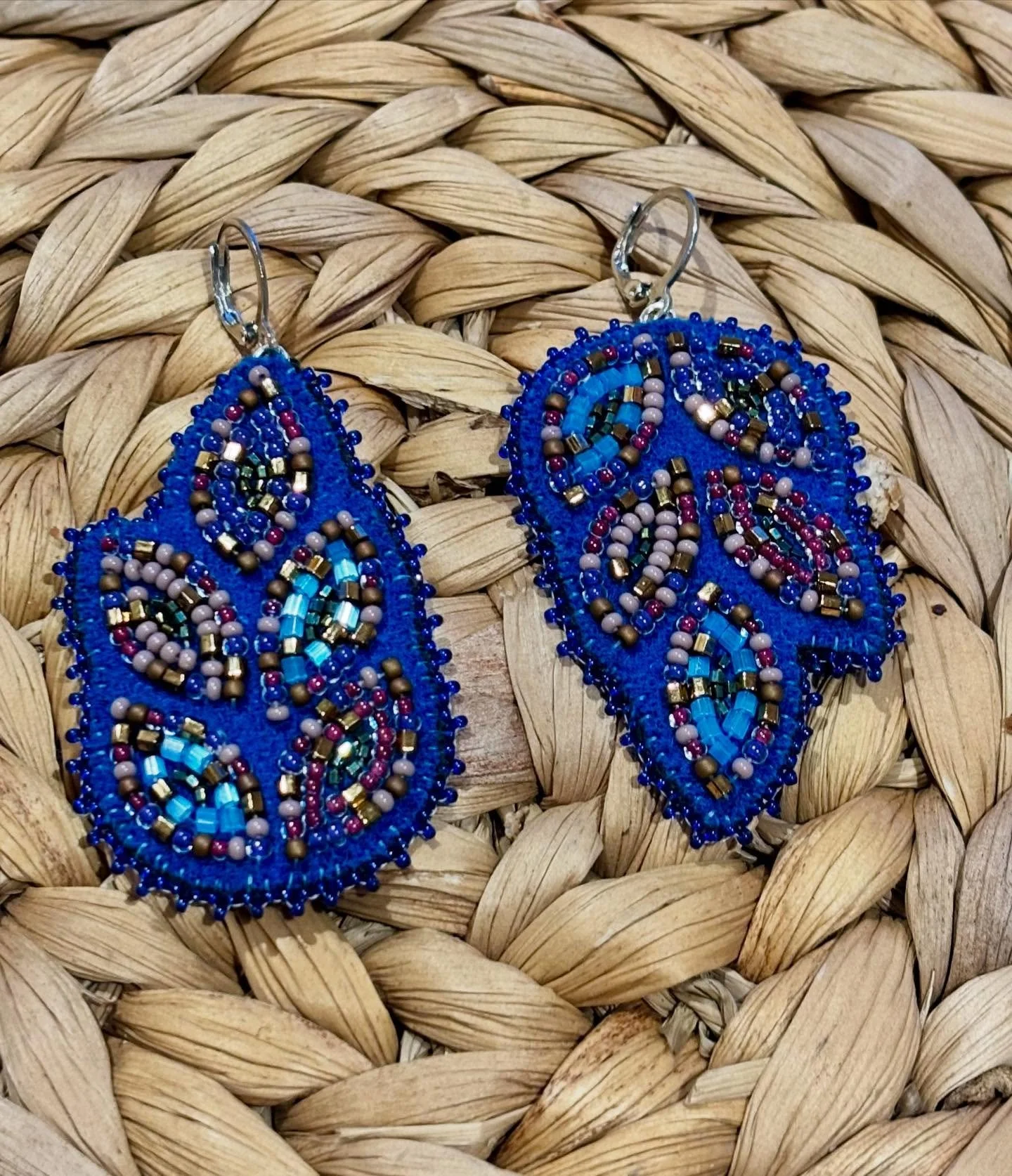 River beauty creations wraffle!! 
4 chances to Win&hellip;.Two river beauty creations earrings and the last two spots in my blazer draw! 

Mussi choo for the support
15$/ 25 lines 

Emt- Bobbirose14@gmail.com

1. 
2. 
3. 
4. 
5. 
6.
7. 
 8.
9. 
10.
1