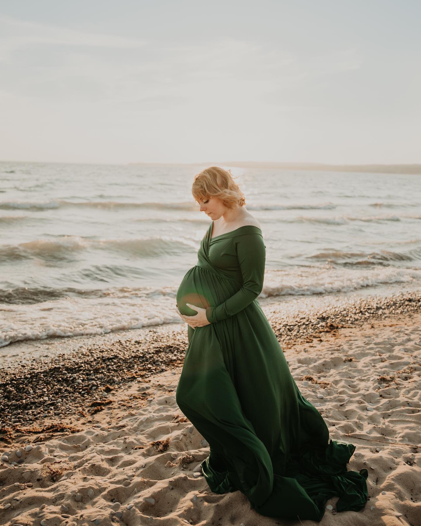 That Lake Michigan glow is no joke ✨

I have SO many favorites from this session and these are just from the tail end of it!

#michiganphotographer #maternityphotography #maternityshoot #maternityfashion #northernmichiganphotographer #familyphotograp