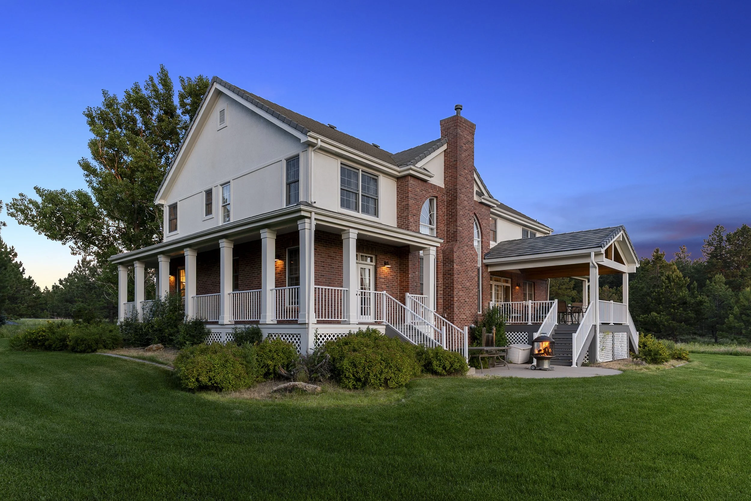 53-Reindeer Cir-142.jpg