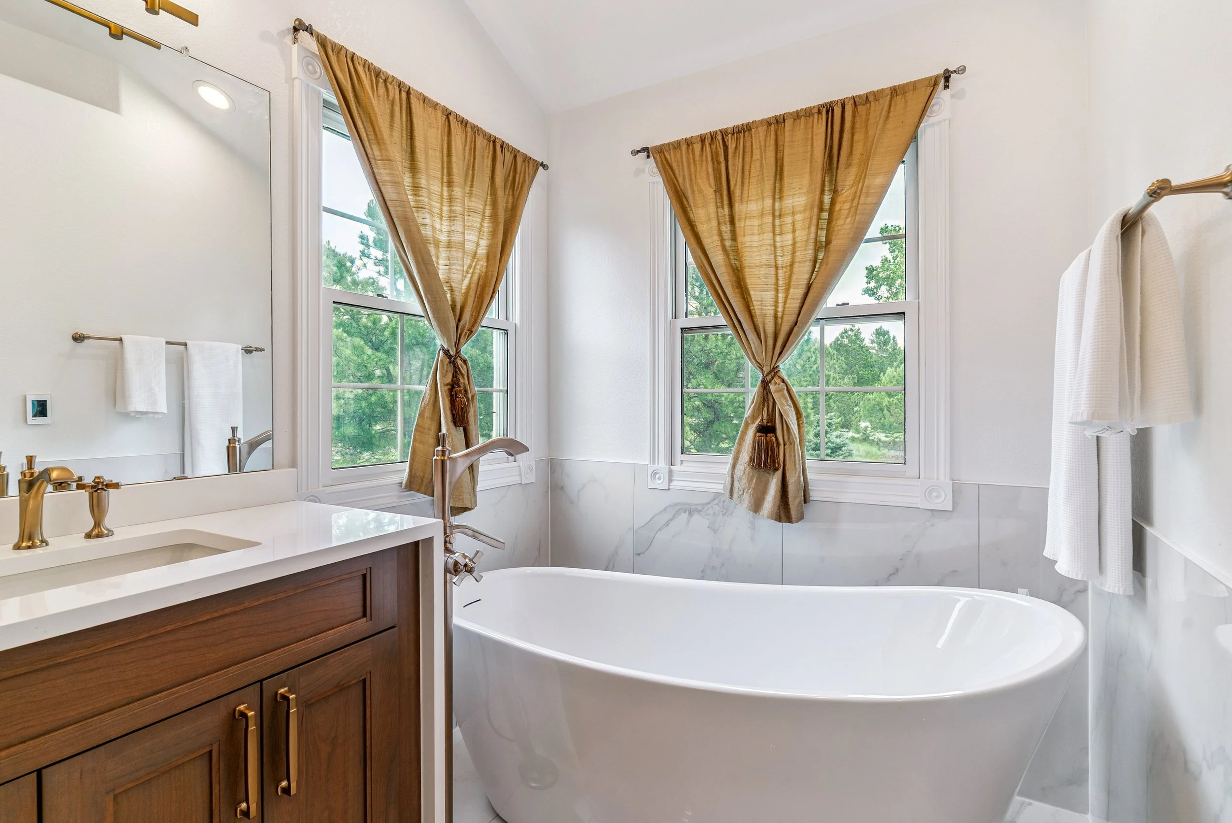 41-Reindeer Cir-098.jpg