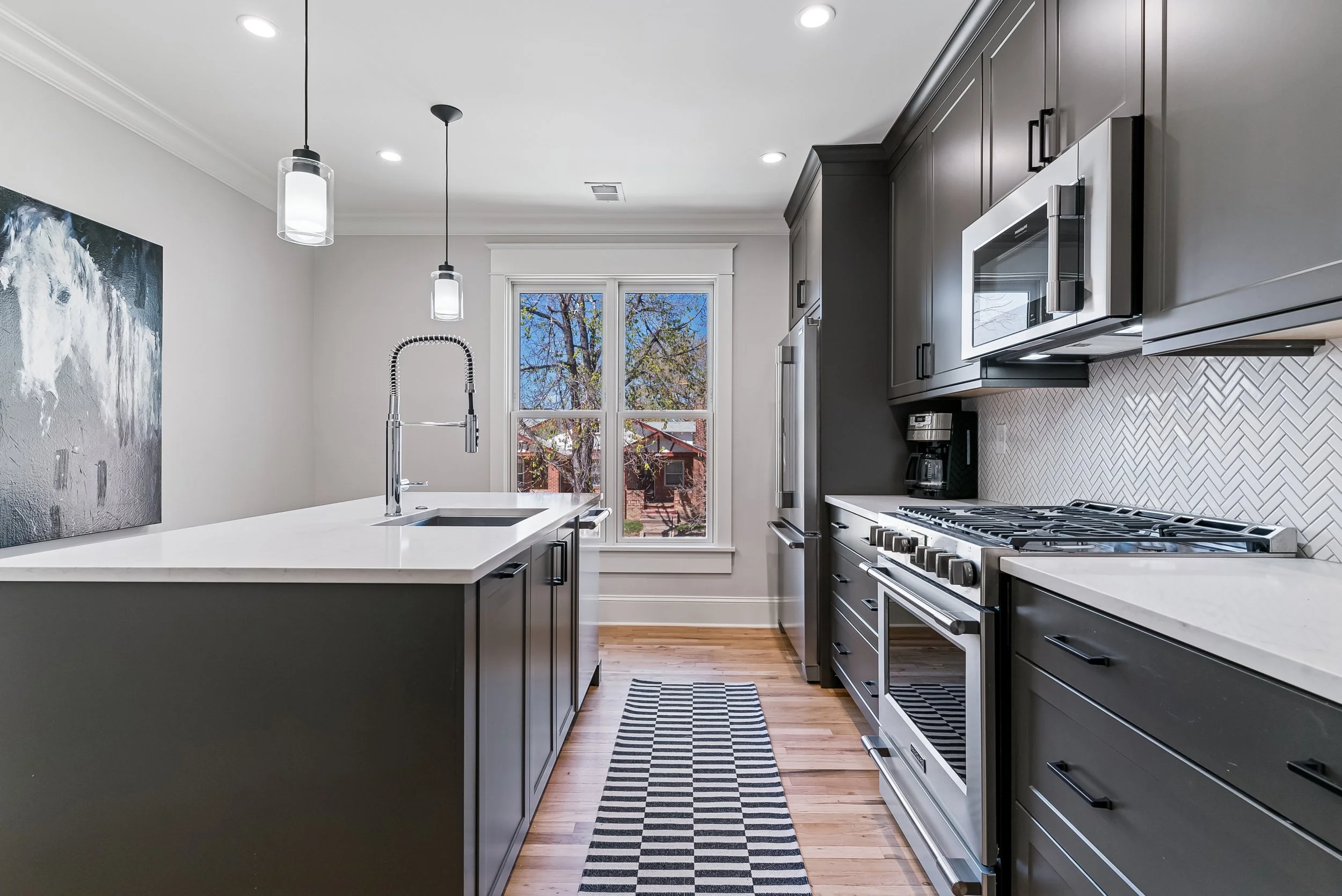 14-Detroit St-052.jpg