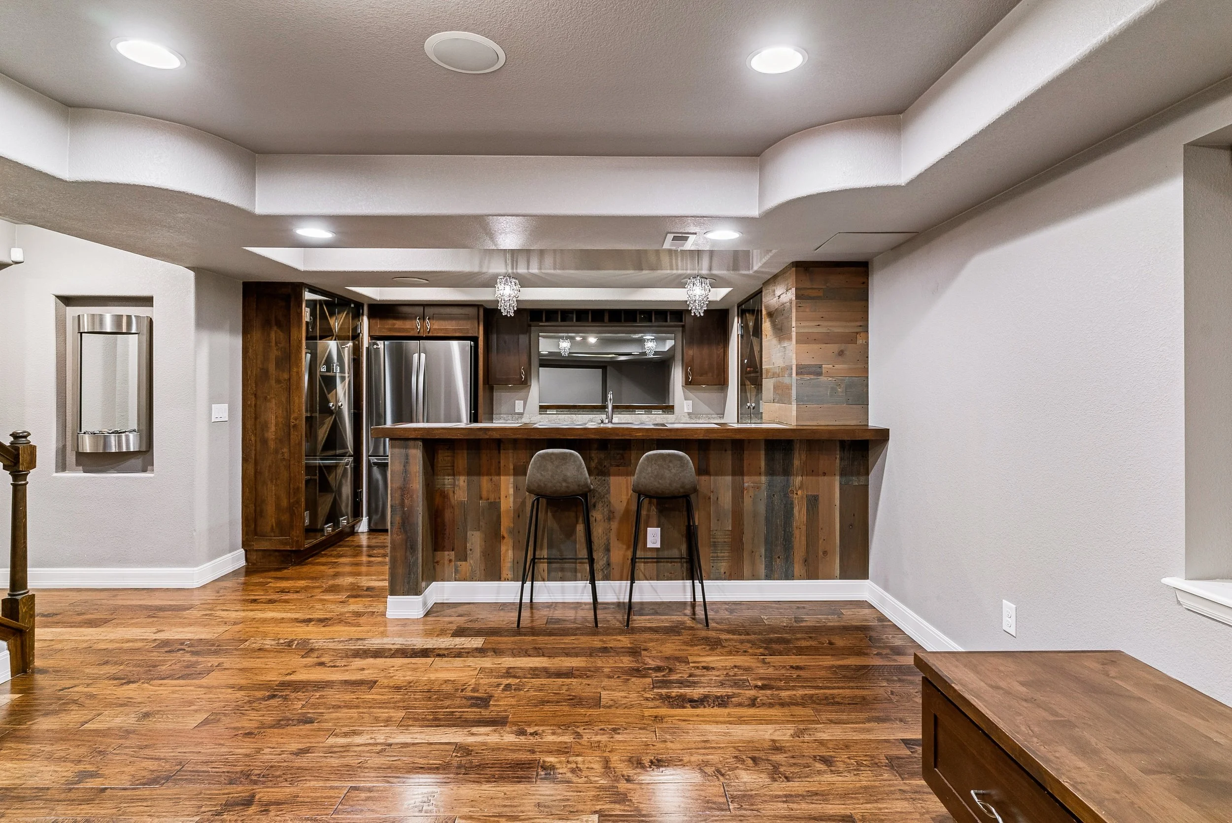 057-W 59th Pl-208.jpg