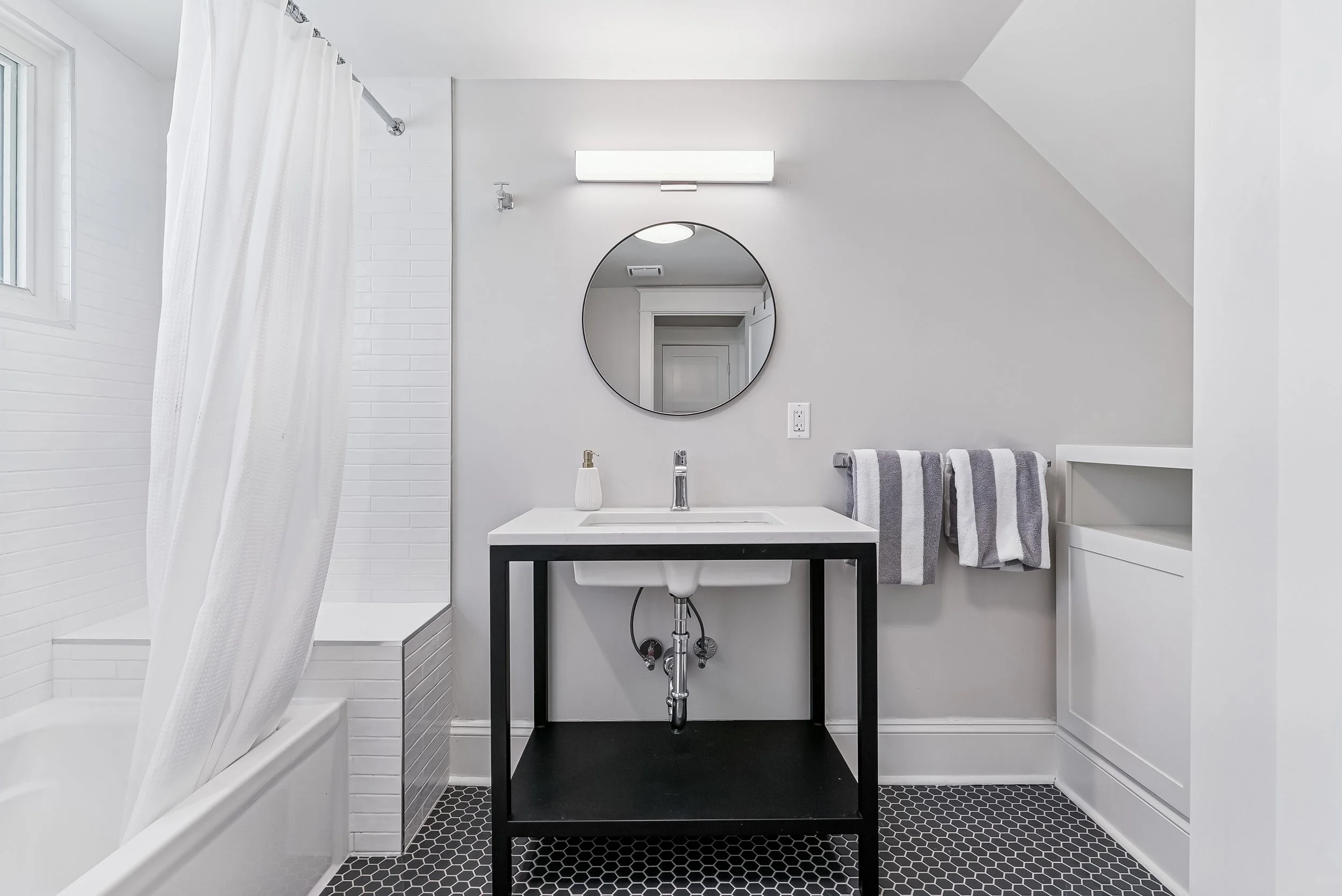 16-Detroit St-062.jpg