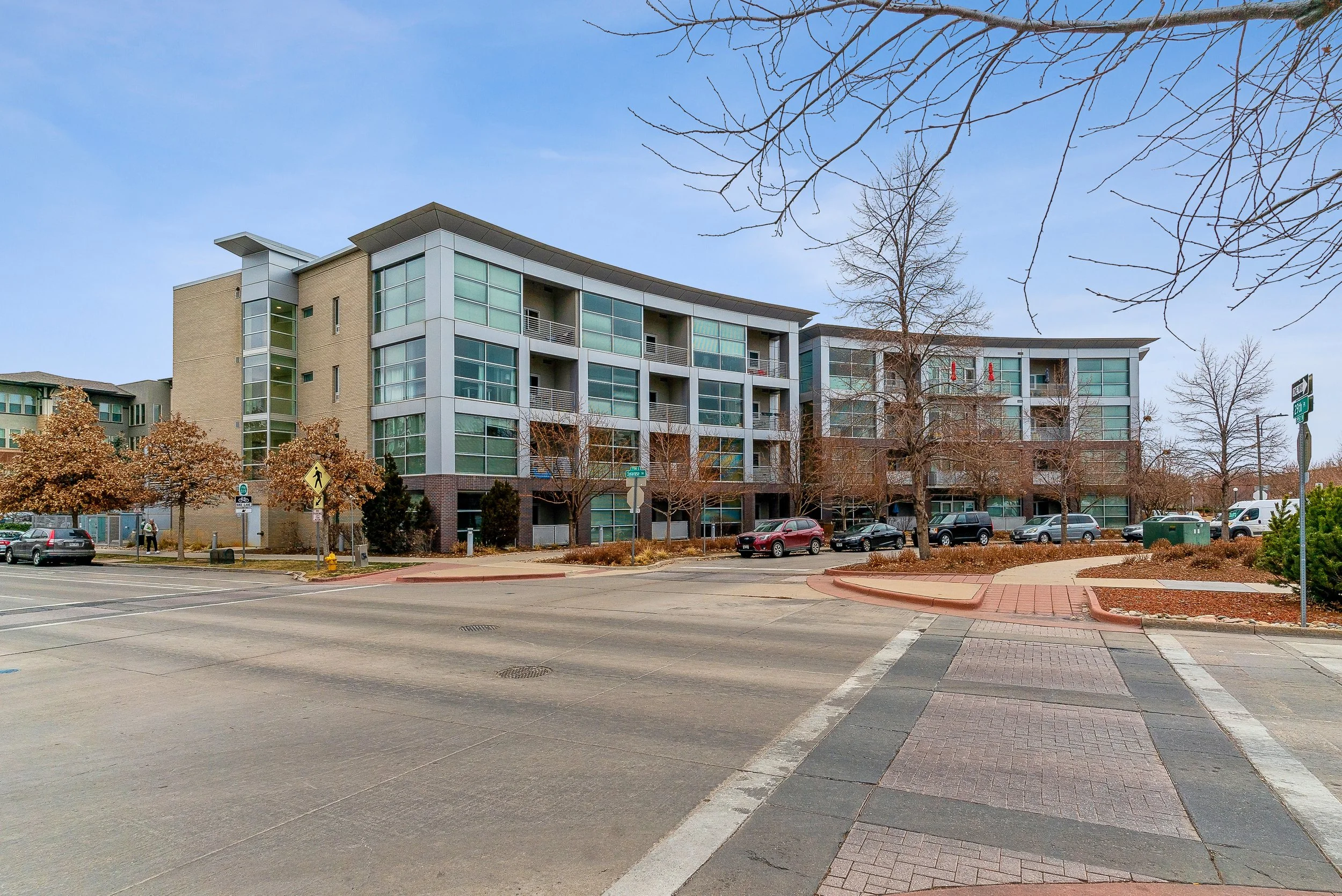 01-Syracuse St _23303-01.jpg