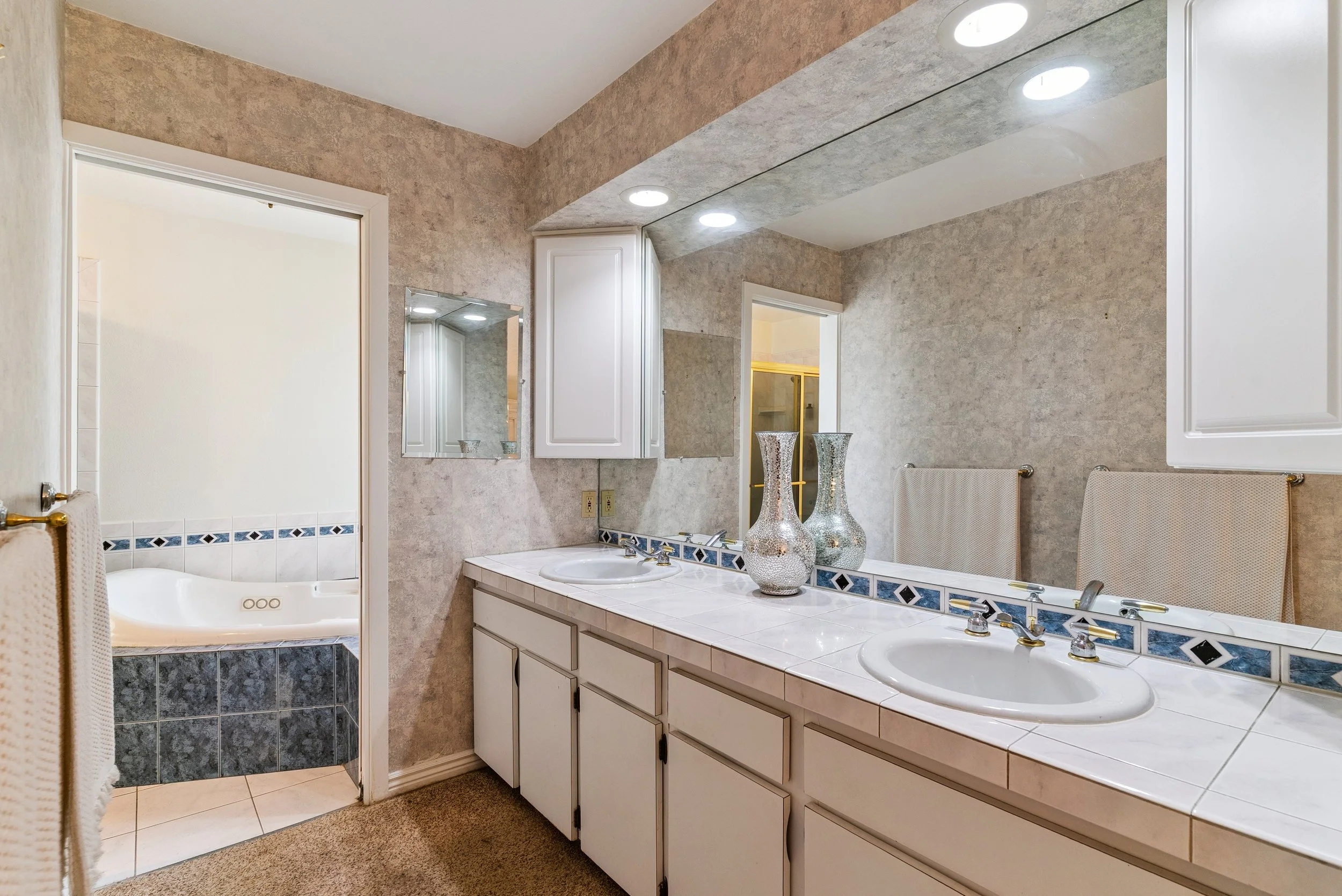 2276 S Dayton St-22.jpg