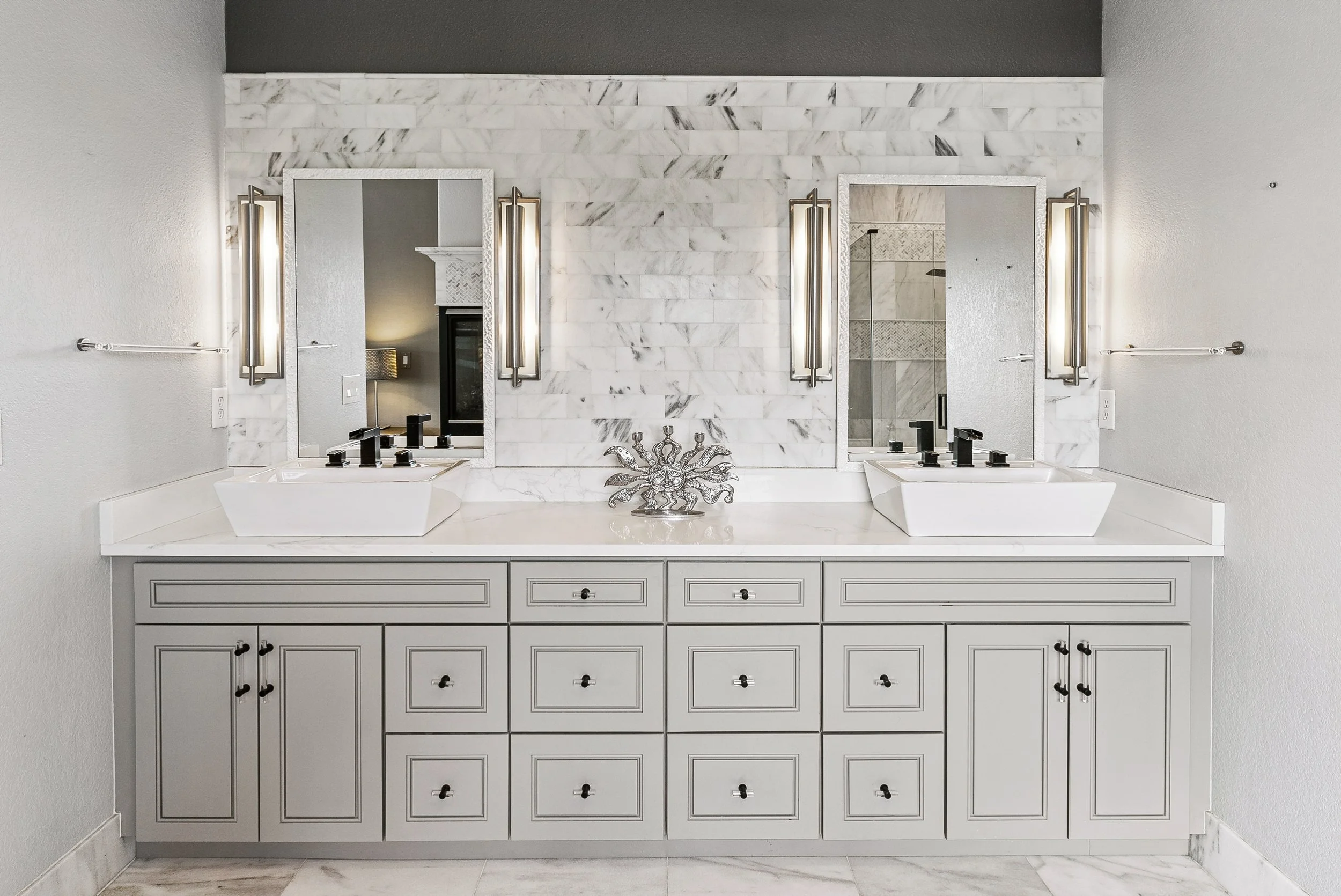 056-W 59th Pl-203.jpg