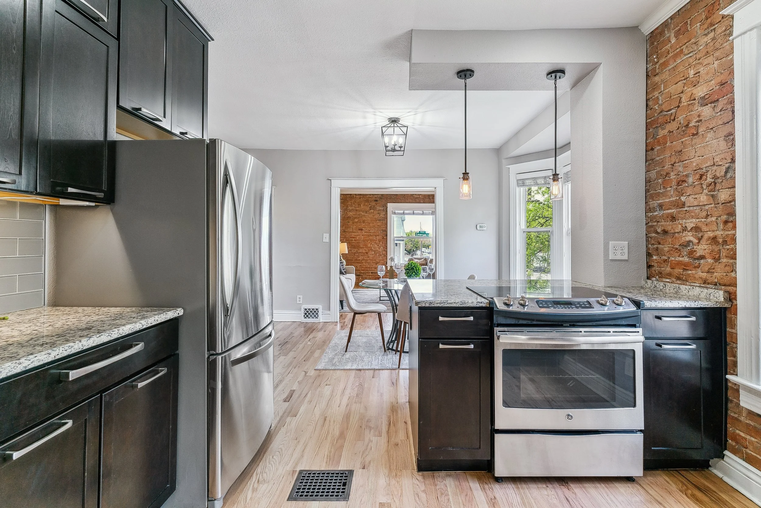 14-Emerson St-34.jpg