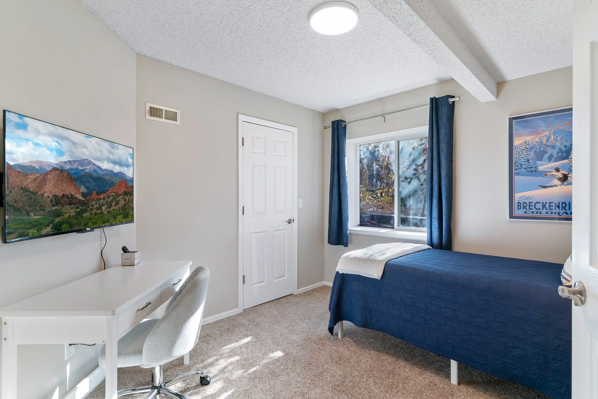 145 Wuthering Heights Dr-74.jpg