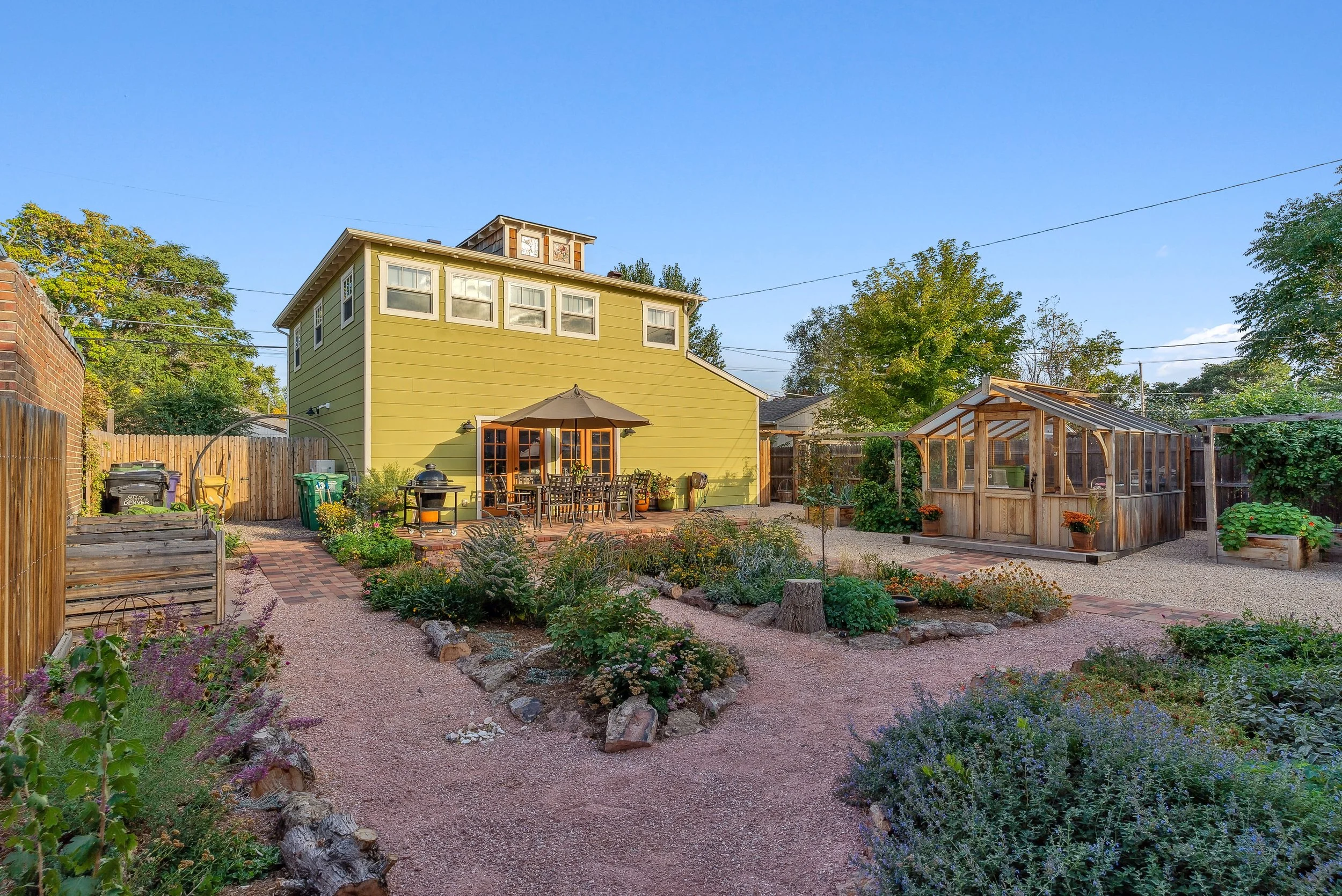 16-N. Columbine St-37.jpg