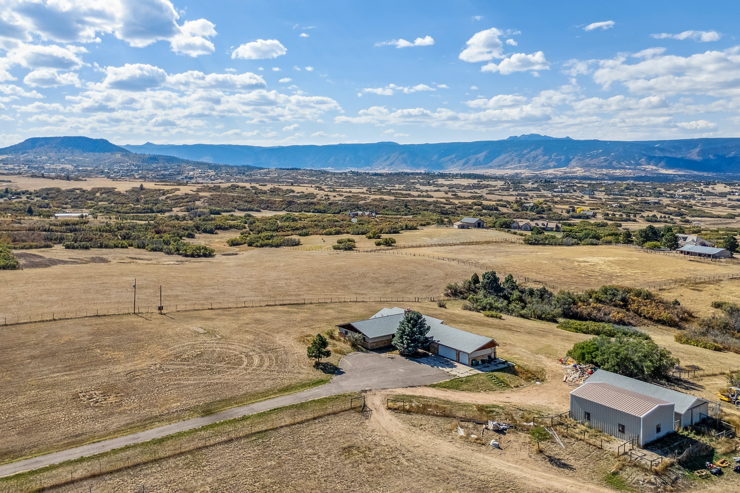 S Mountain View Rd-118.png