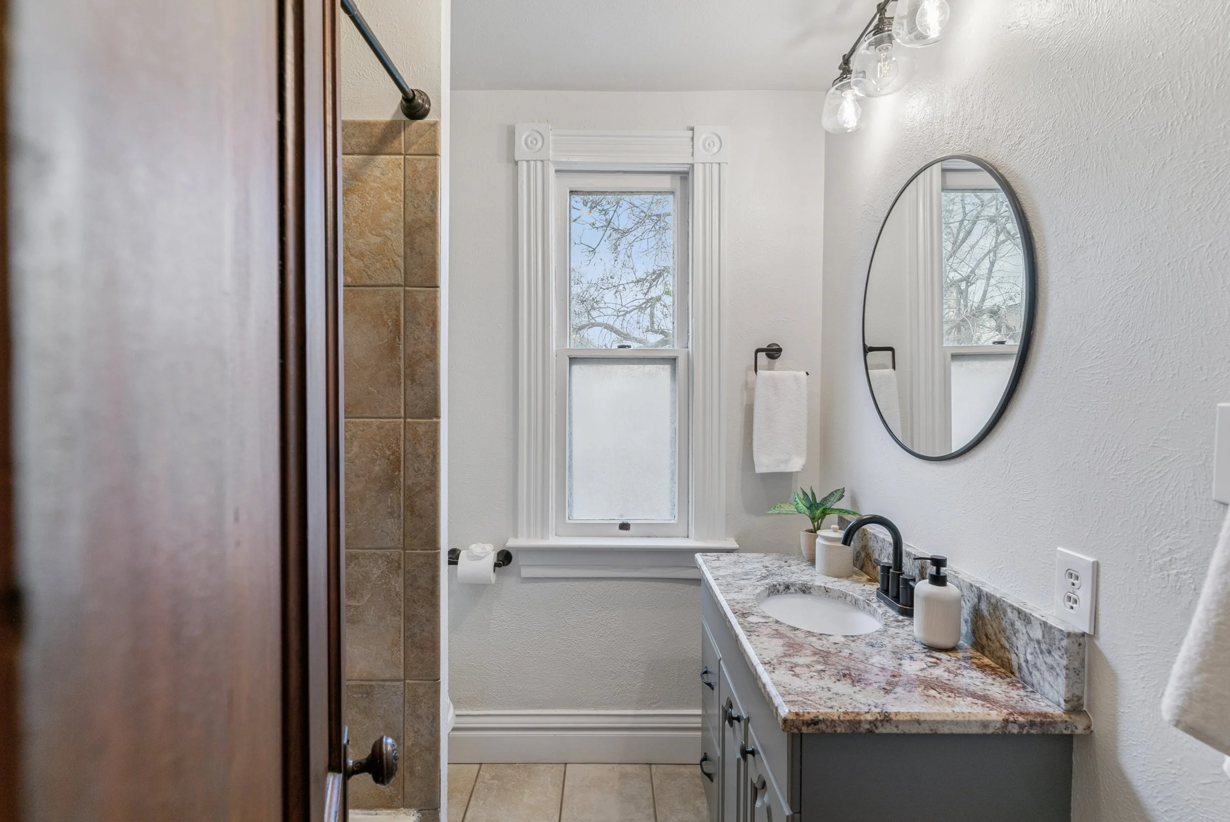 30-S Grant St-123.jpg