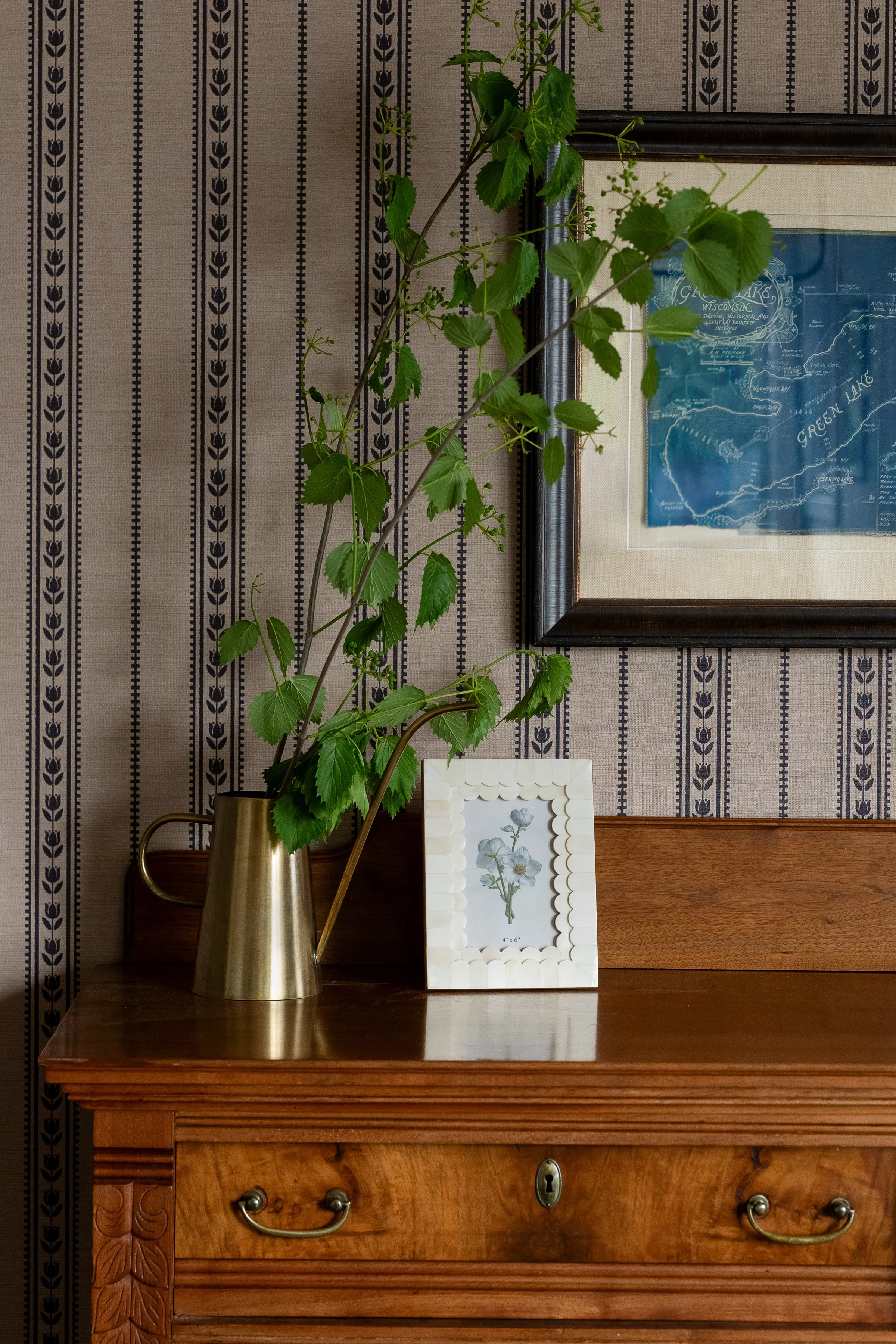 Timeless vacation home interiors