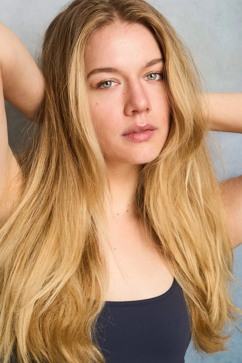 hannah arms headshot.jpg