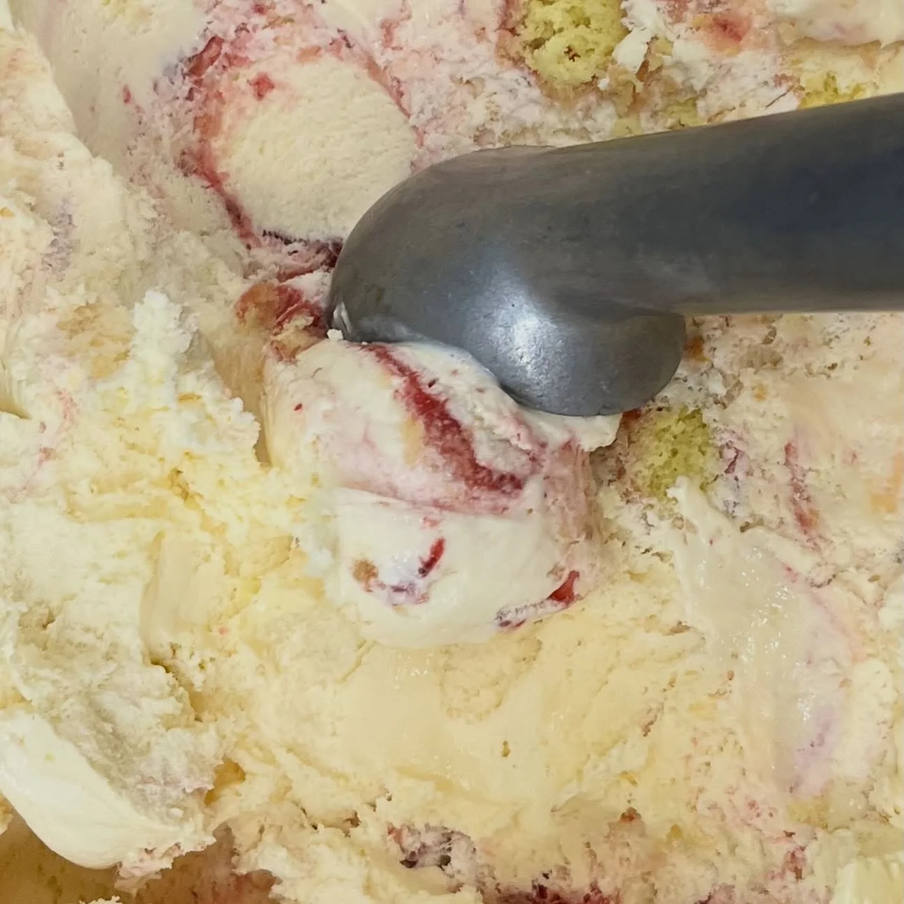 STRAWBERRY SHORTCAKE 🍓🍰 is back!
⠀⠀⠀⠀⠀⠀⠀⠀⠀⠀⠀⠀⠀⠀⠀⠀⠀⠀ 
⠀⠀⠀⠀⠀⠀⠀⠀⠀⠀⠀⠀⠀⠀⠀⠀⠀⠀
⠀⠀⠀⠀⠀⠀⠀⠀⠀⠀⠀⠀⠀⠀⠀⠀⠀⠀
⠀⠀⠀⠀⠀⠀⠀⠀⠀⠀⠀⠀⠀⠀⠀⠀⠀⠀

Come on by!
❄️Sun: Noon-9pm
❄️Mon: Closed
❄️Tues-Thur: 1pm-9pm
❄️Fri: 1pm-10pm
❄️Sat: Noon-10pm
Or get it delivered with DoorDash!
⠀⠀⠀⠀⠀⠀